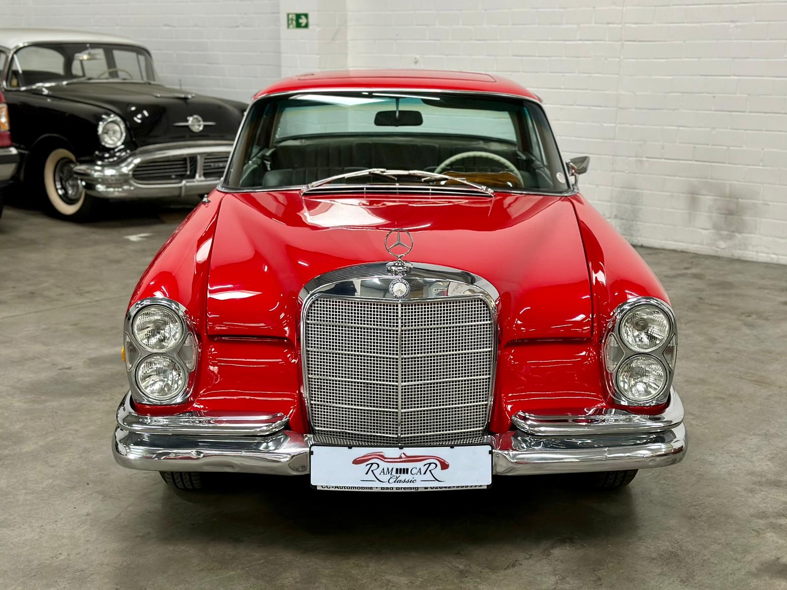 
Mercedes Benz 280 SE Coupe full									