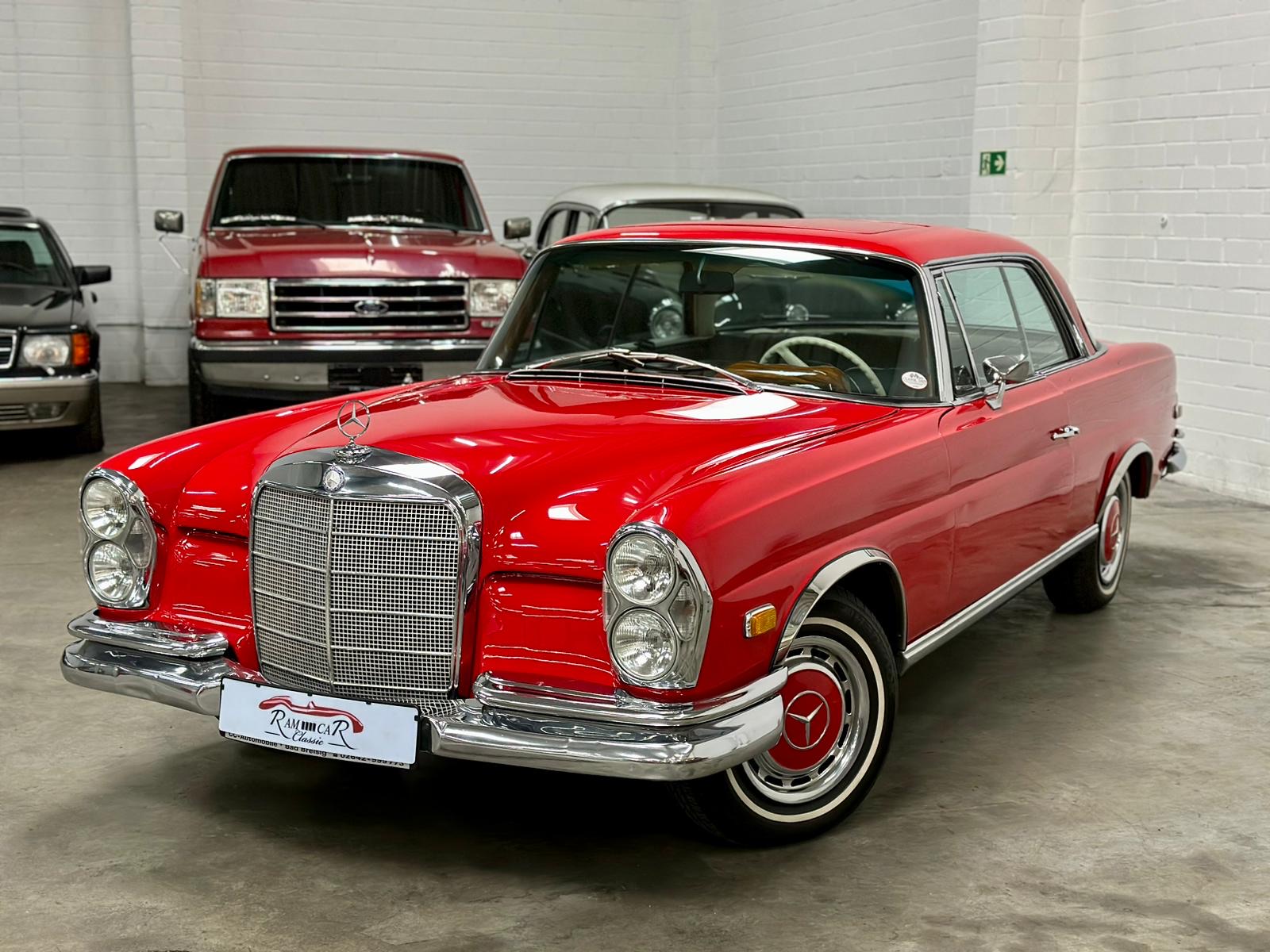 
Mercedes Benz 280 SE Coupe full									