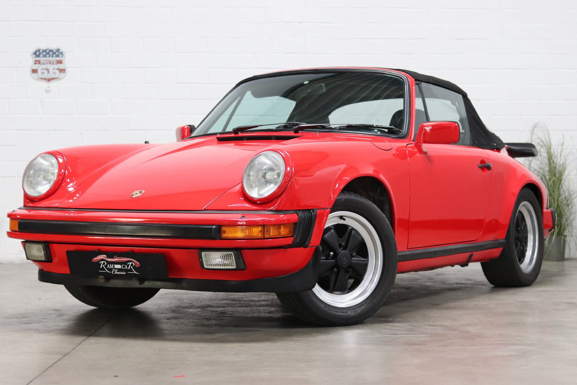 
Porsche 911 Carrera 3.2 SC Cabrio Luftgekühlt full									