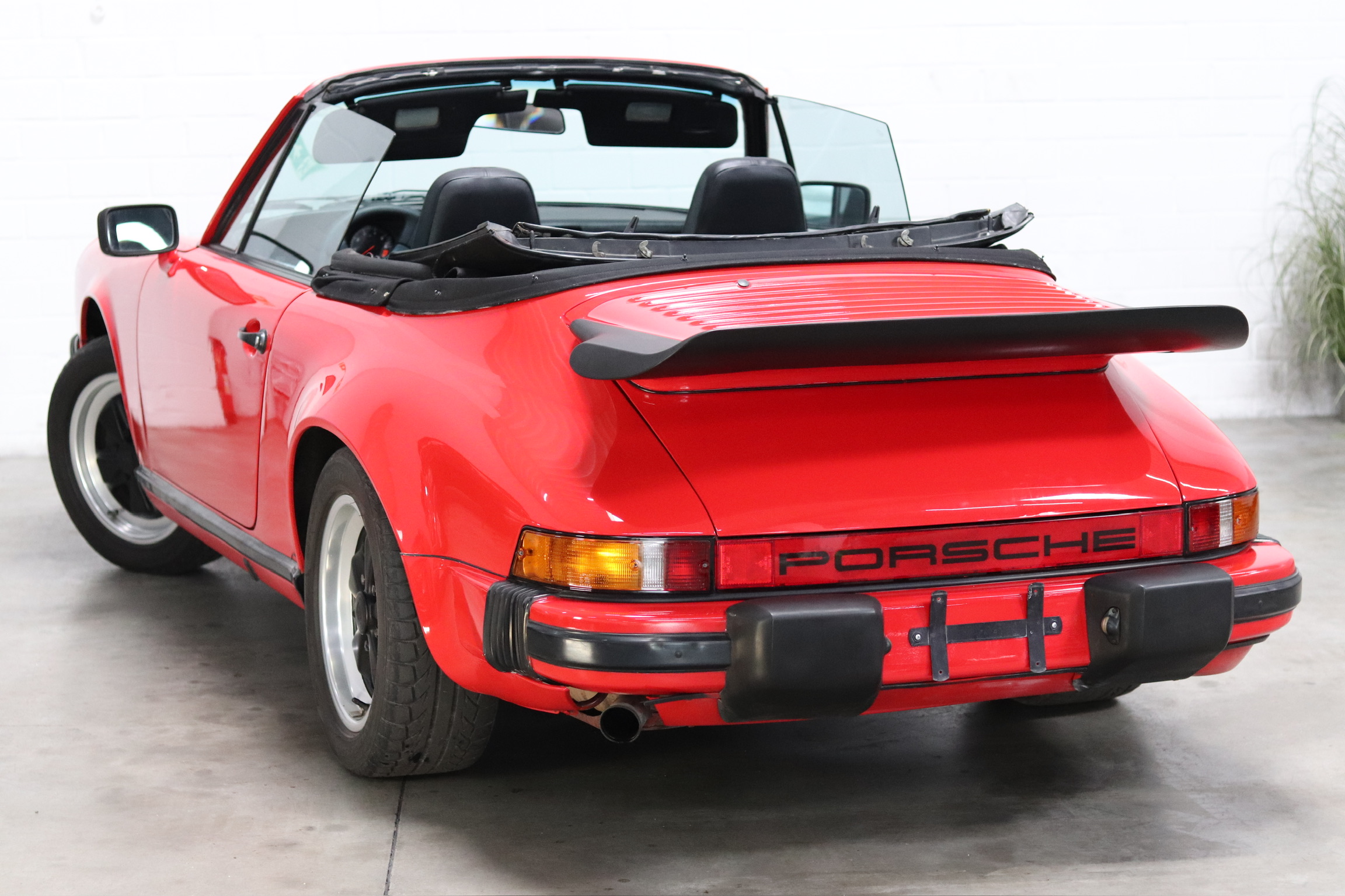 
Porsche 911 Carrera 3.2 SC Cabrio Luftgekühlt full									