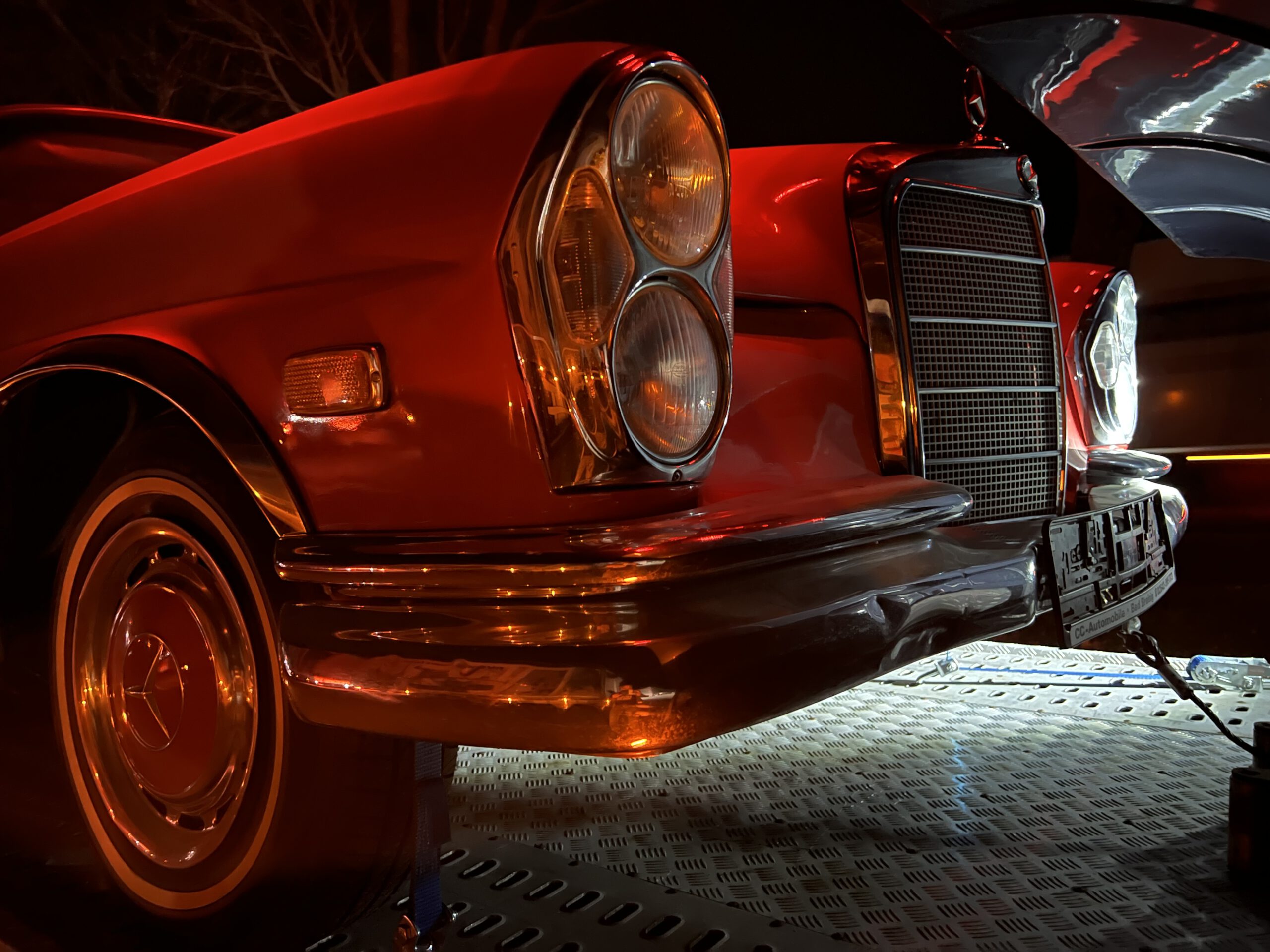 
Mercedes Benz 280 SE Coupe full									