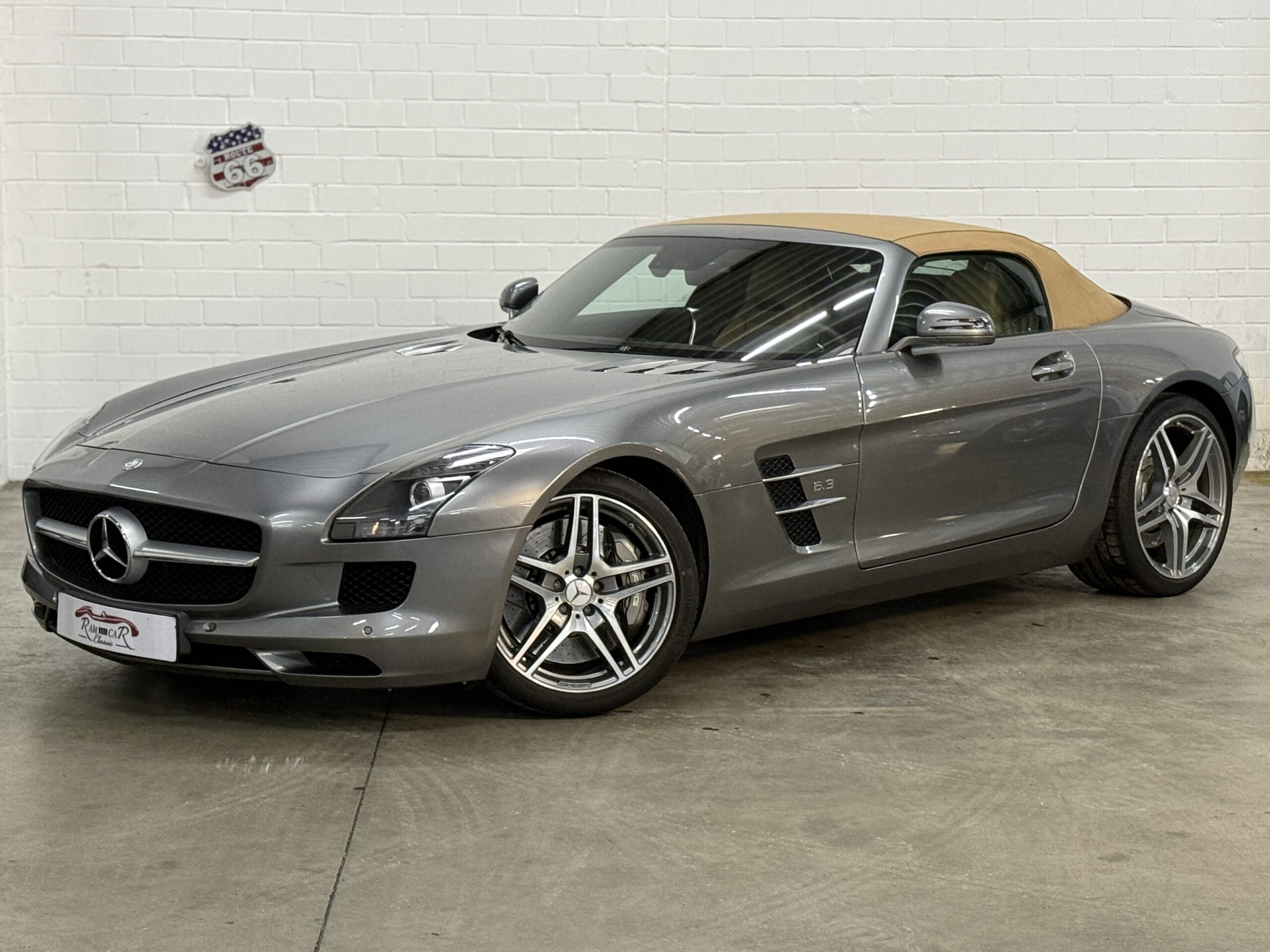 
Mercedes – Benz SLS AMG Roadster GT Brabus – 610 PS Carbon full									