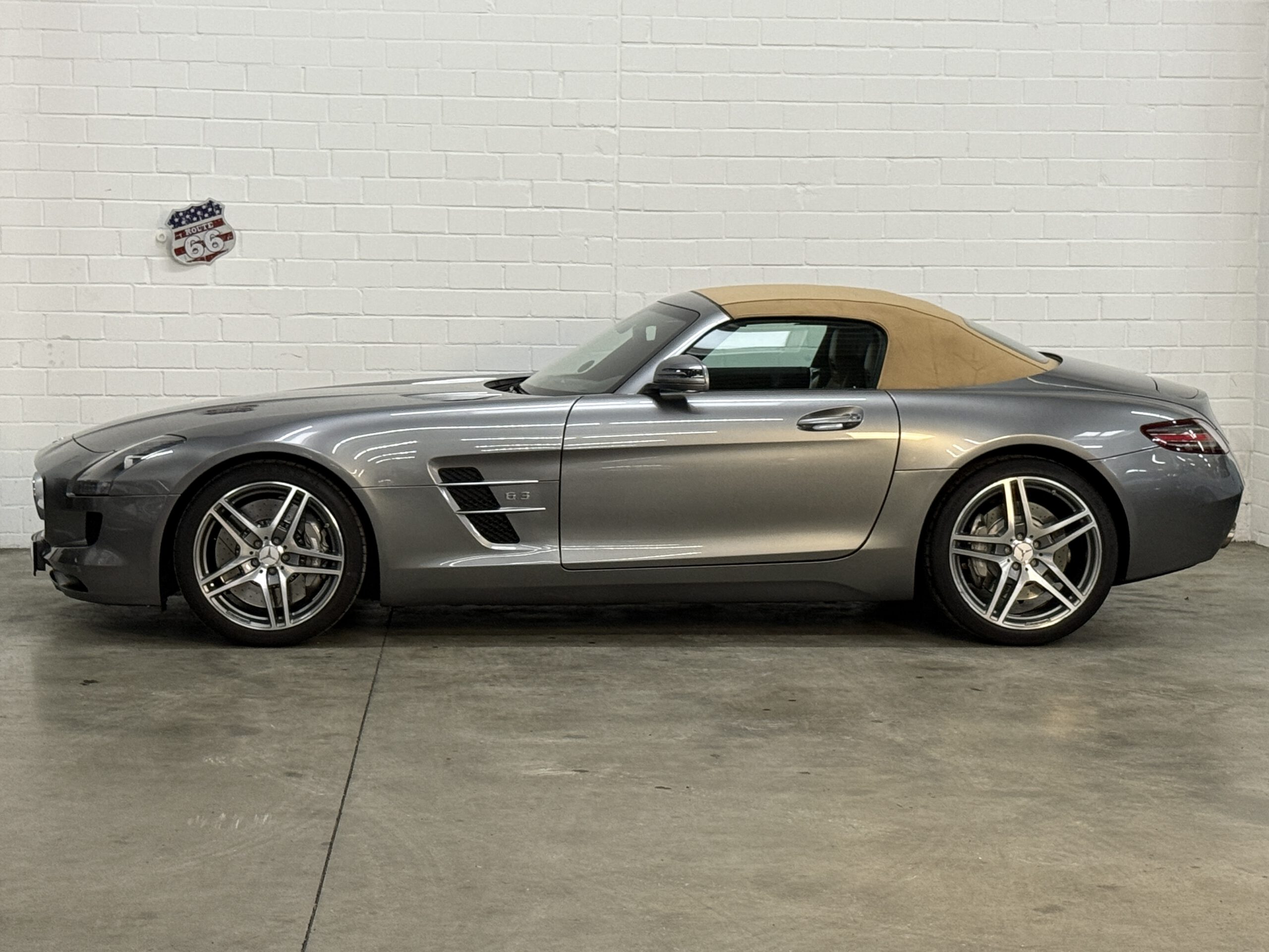 
Mercedes – Benz SLS AMG Roadster GT Brabus – 610 PS Carbon full									