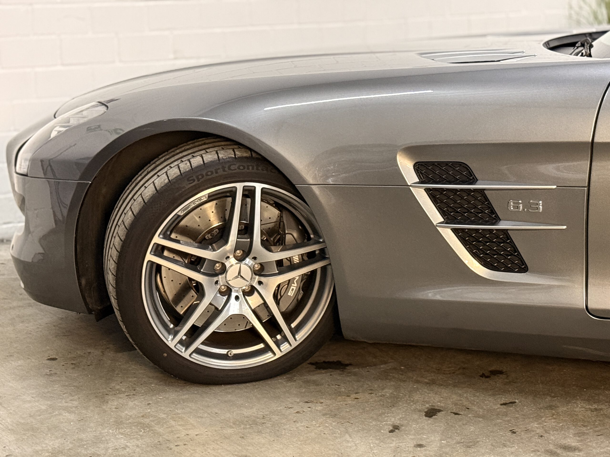 
Mercedes – Benz SLS AMG Roadster GT Brabus – 610 PS Carbon full									