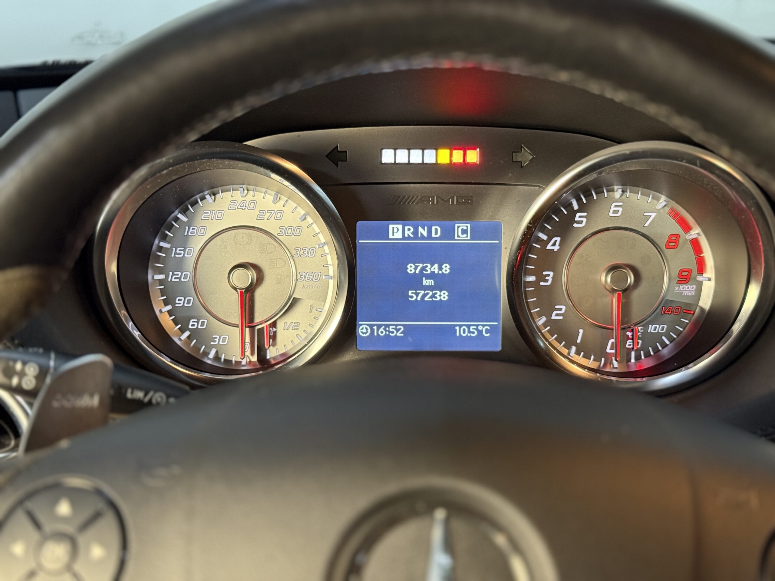 
Mercedes – Benz SLS AMG Roadster GT Brabus – 610 PS Carbon full									