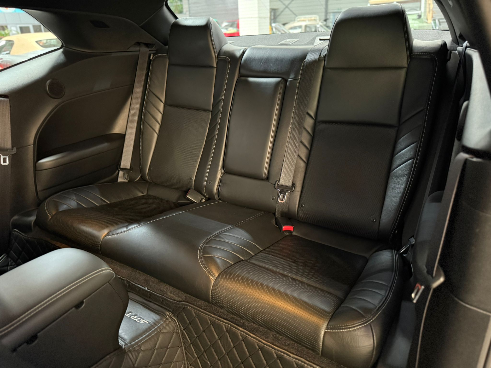 
Dodge Challenger SRT Hellcat full									