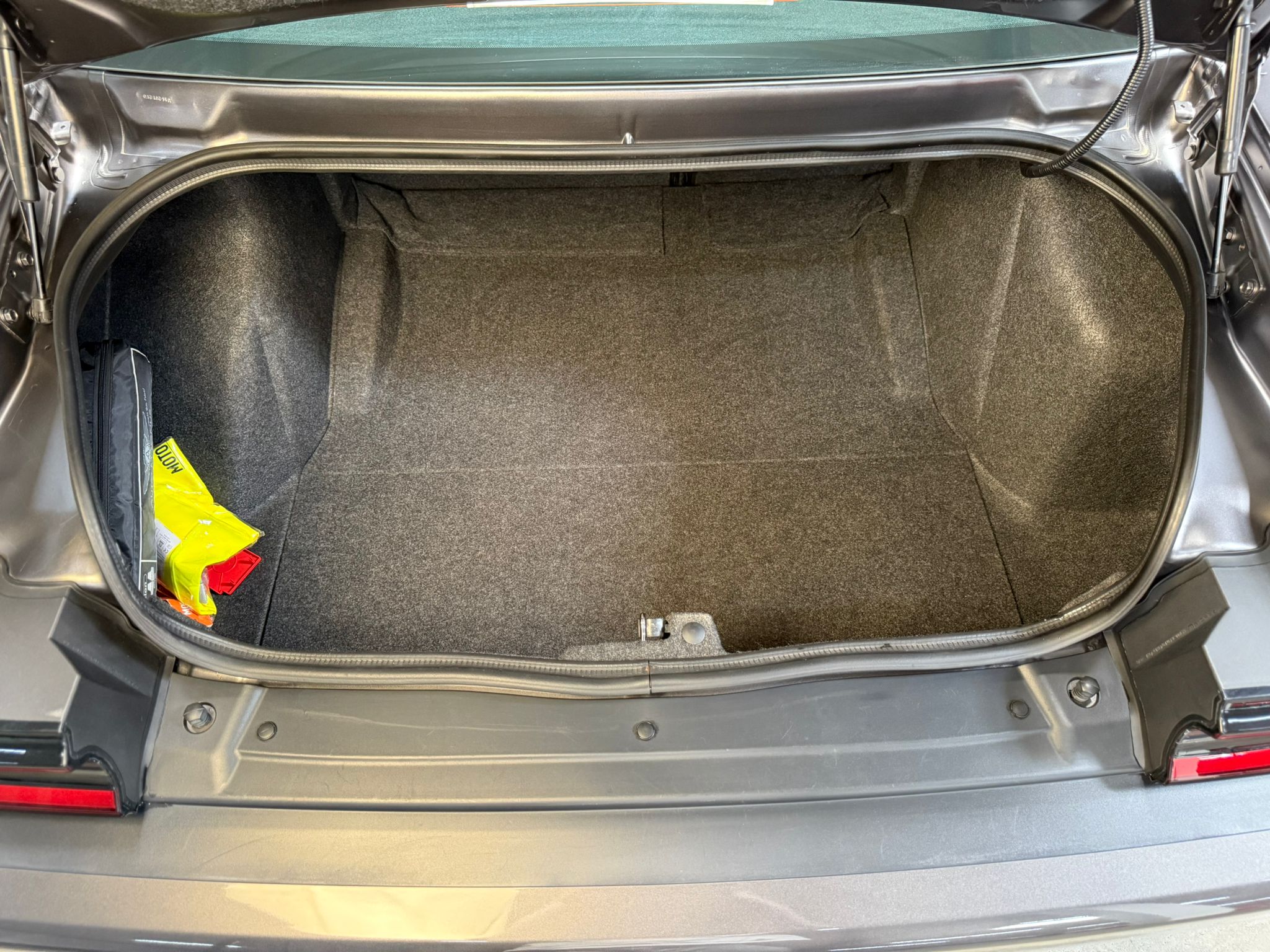 
Dodge Challenger SRT Hellcat full									