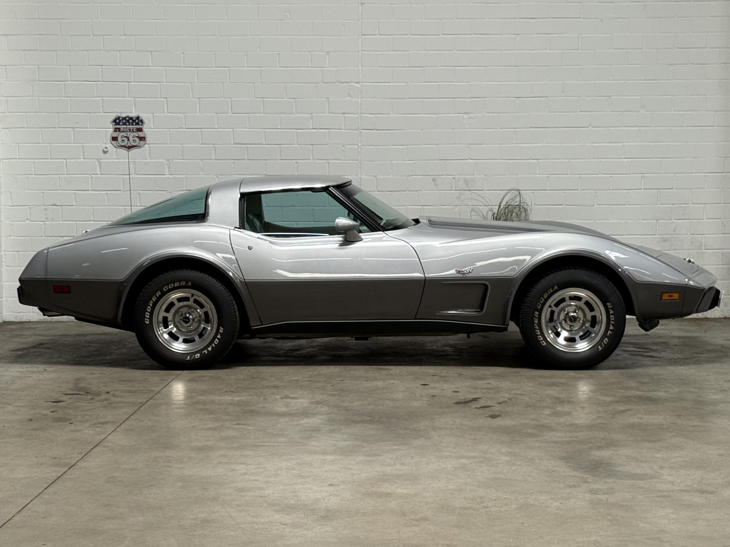 
Chevrolet Corvette C3 Stingray – Baujahr 1978 – H – Kennzeichen full									