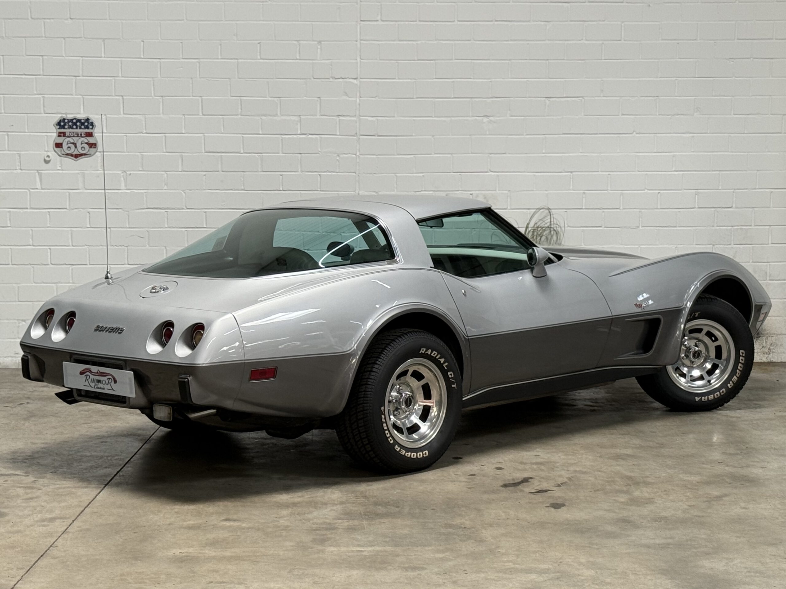 
Chevrolet Corvette C3 Stingray – Baujahr 1978 – H – Kennzeichen full									