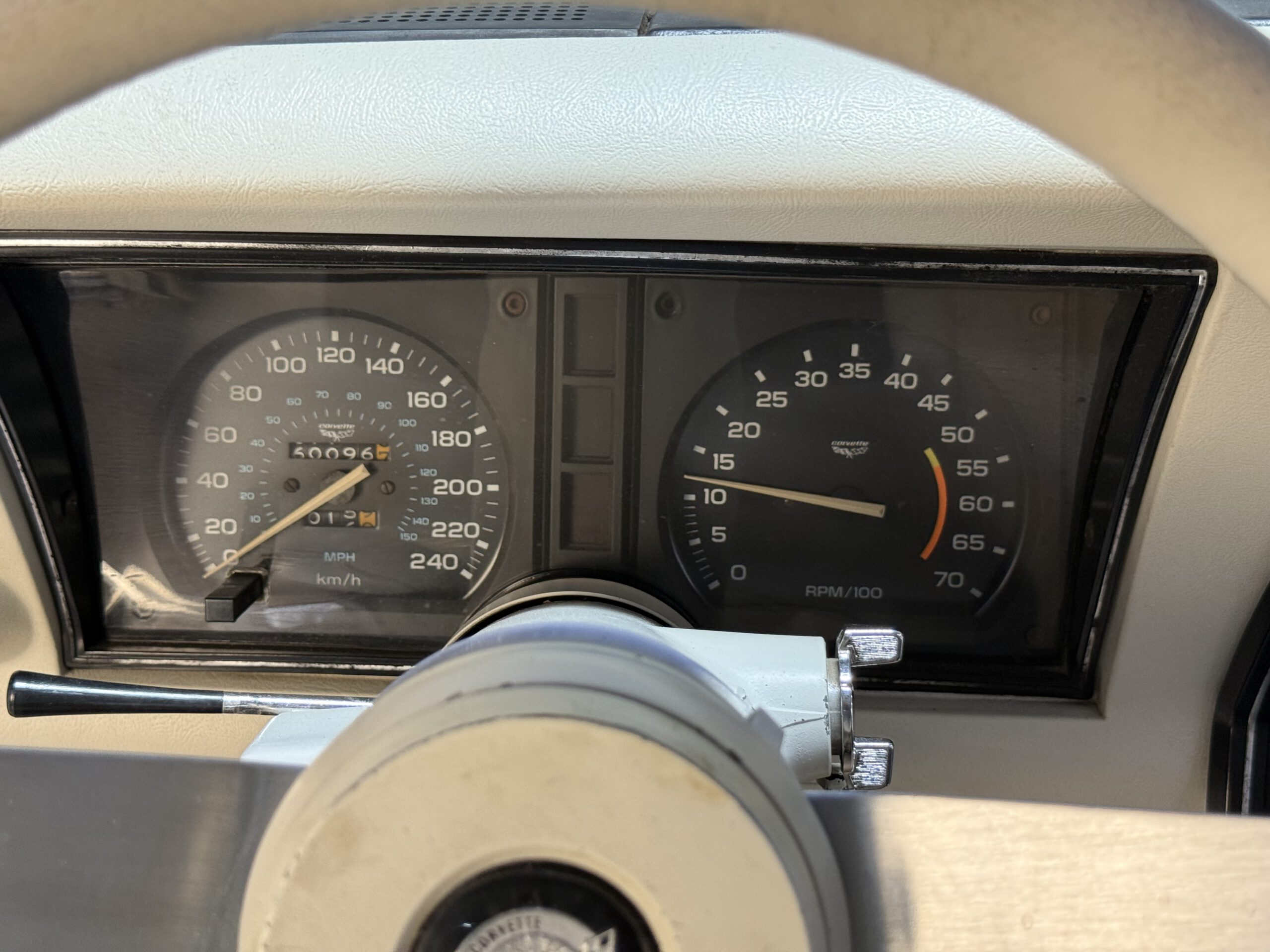 
Chevrolet Corvette C3 Stingray – Baujahr 1978 – H – Kennzeichen full									