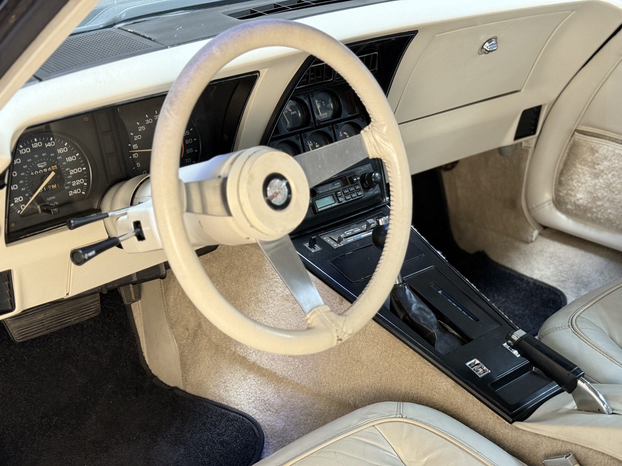 
Chevrolet Corvette C3 Stingray – Baujahr 1978 – H – Kennzeichen full									