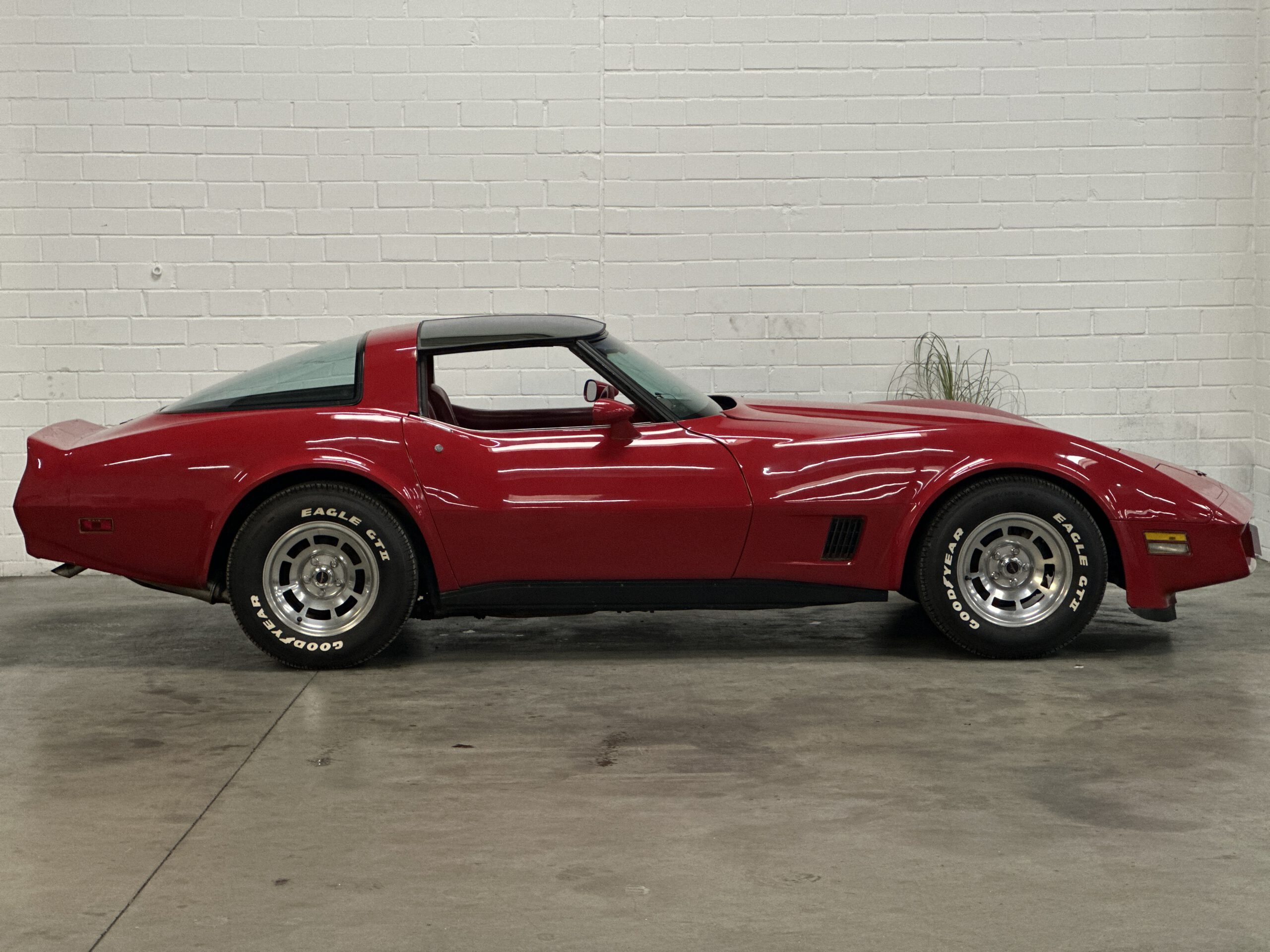 
Chevrolet Corvette C3 Targa Baujahr 1981, Glasdach, neue HU full									