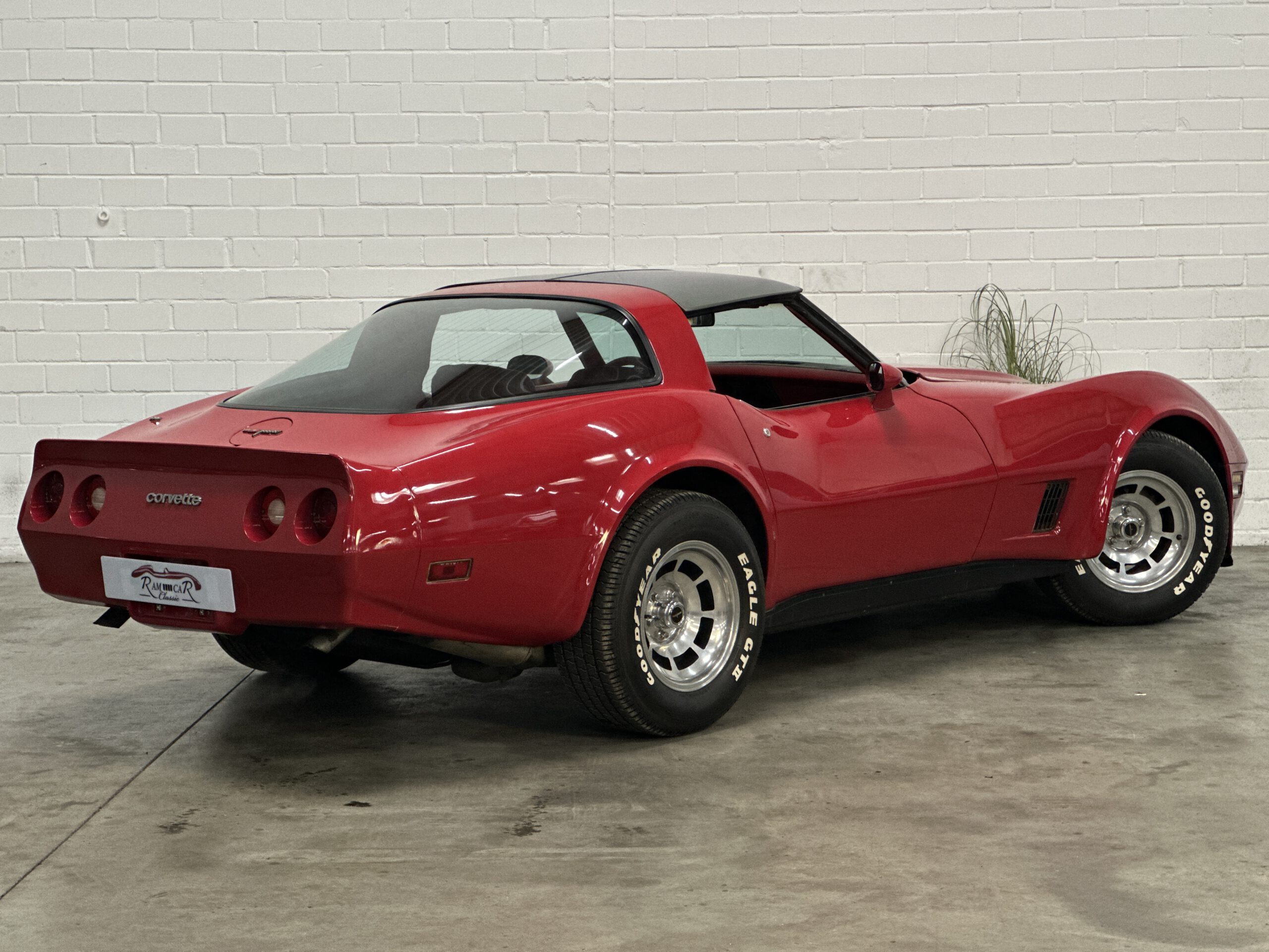 
Chevrolet Corvette C3 Targa Baujahr 1981, Glasdach, neue HU full									
