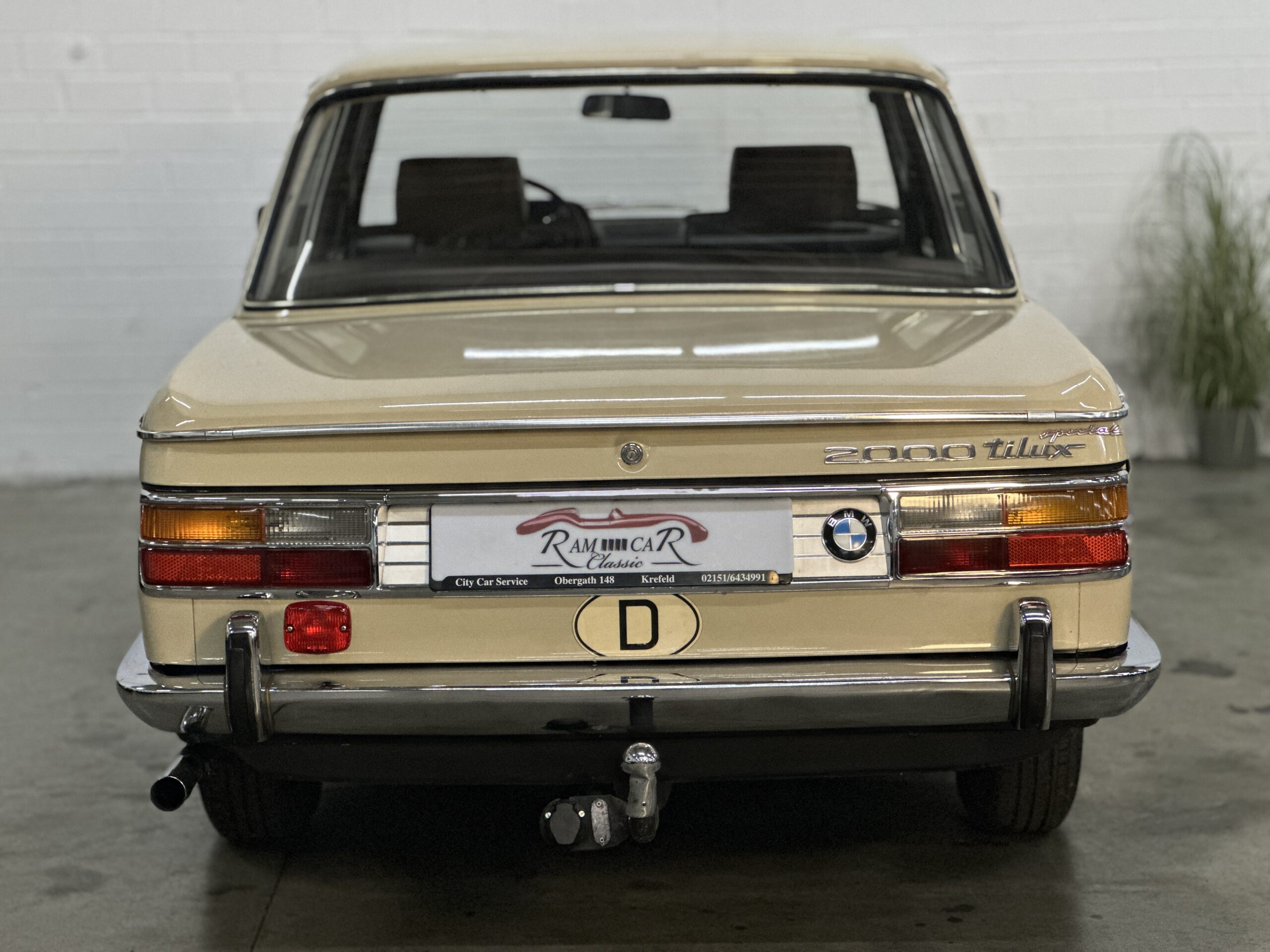 
BMW 2000 Tilux im Originalzustand – ungeschweißt full									