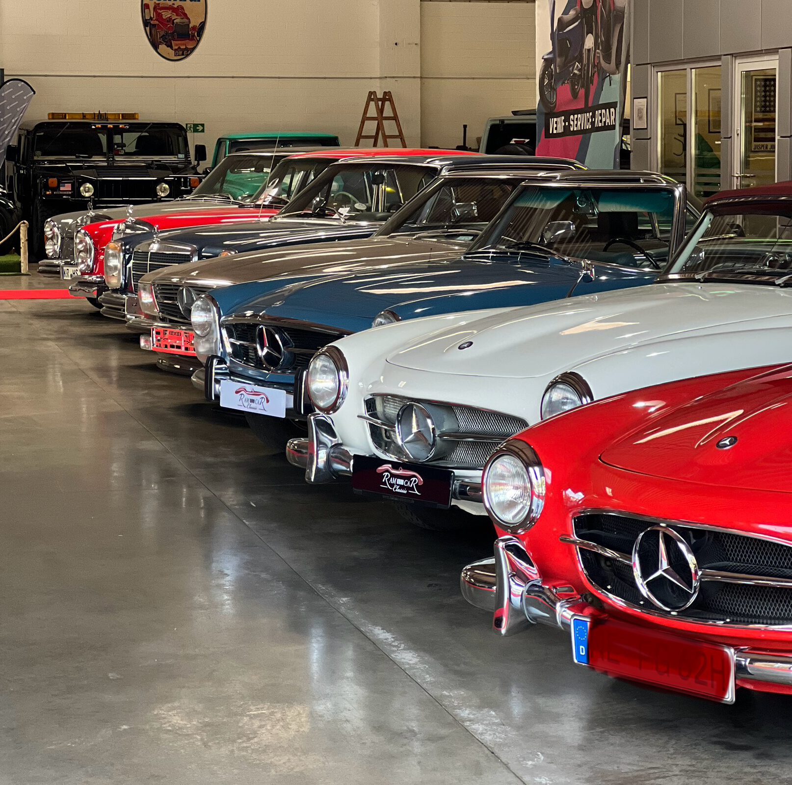 
Mercedes-Benz SL 560 full									