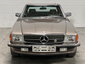Mercedes-Benz SL 560