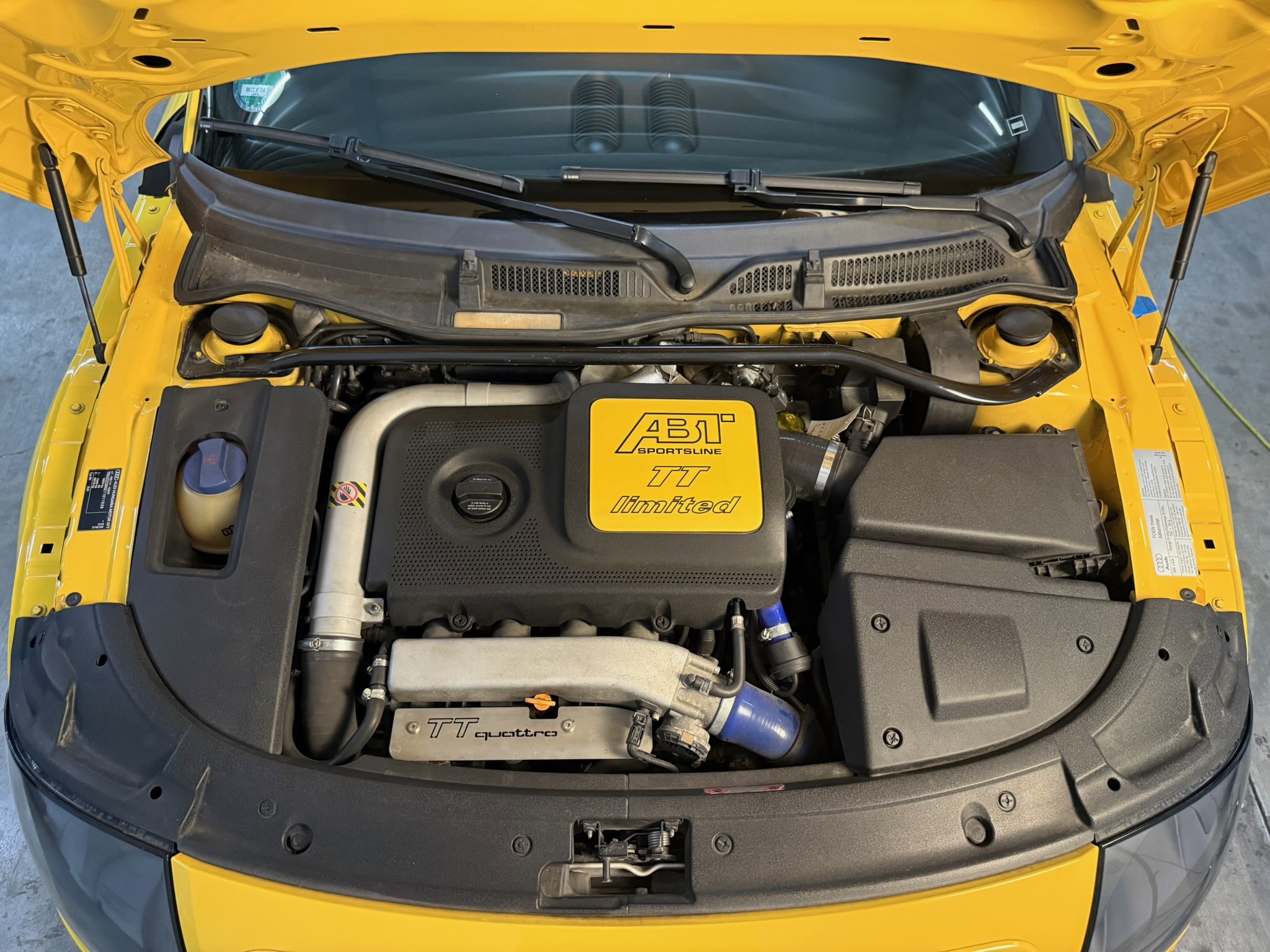 
Audi TT quattro 1.8T ABT 250 PS Sonderumbau Zustand 2+ full									