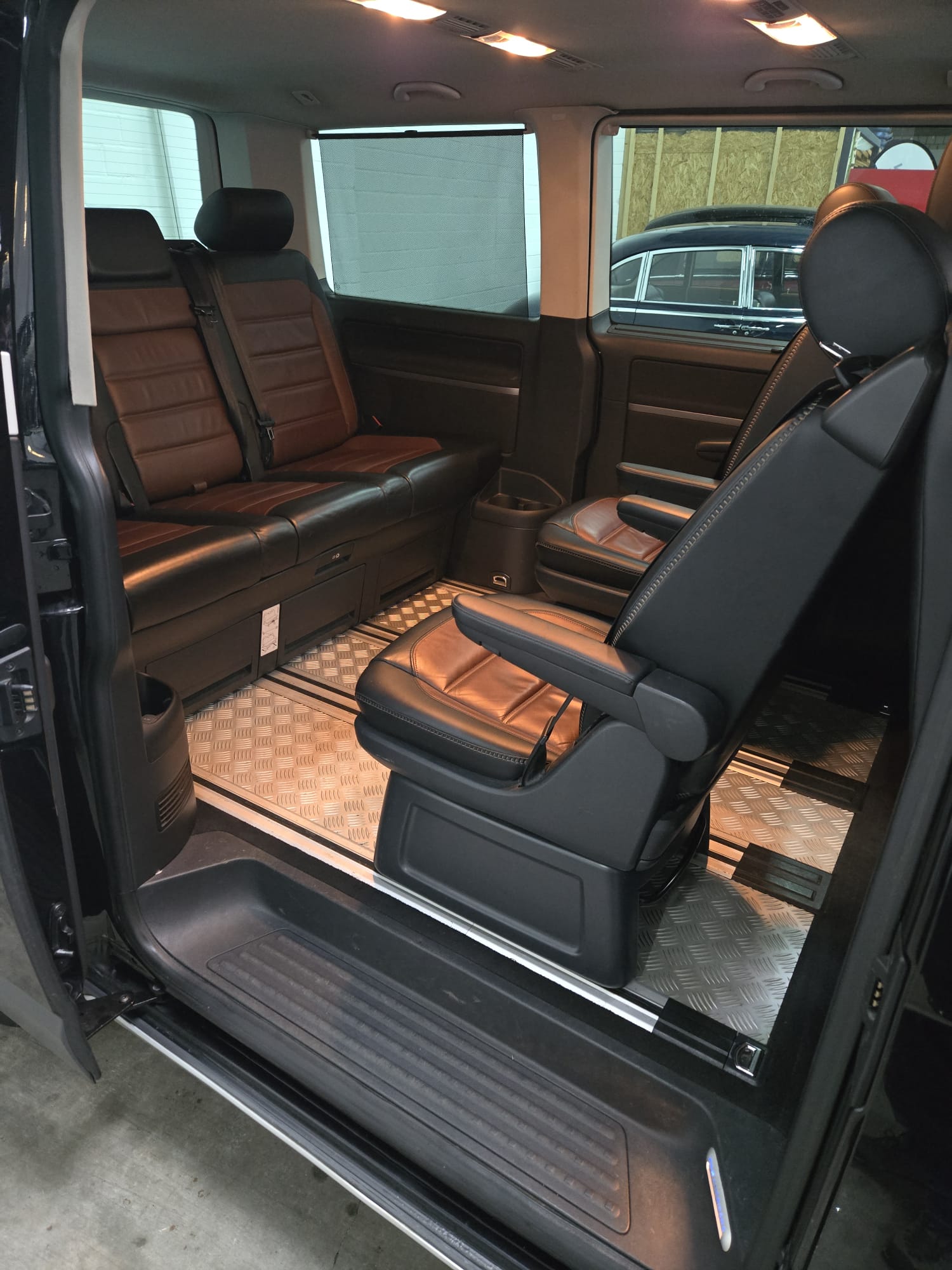 
								VW T6 Multivan Pan Americana full									