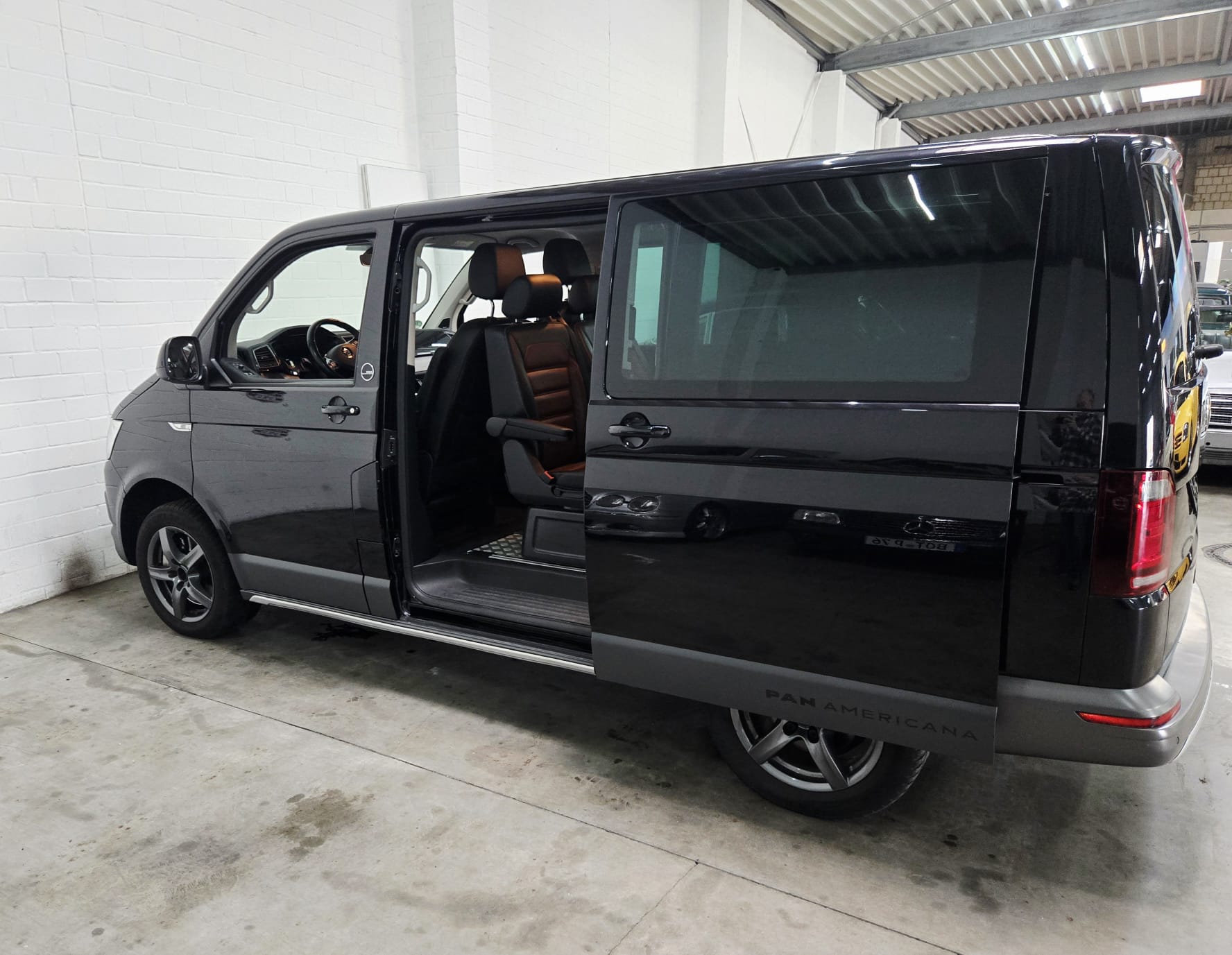 
								VW T6 Multivan Pan Americana full									