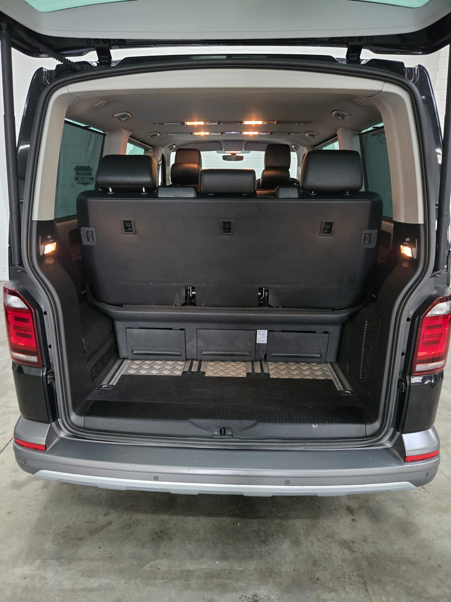 
								VW T6 Multivan Pan Americana full									