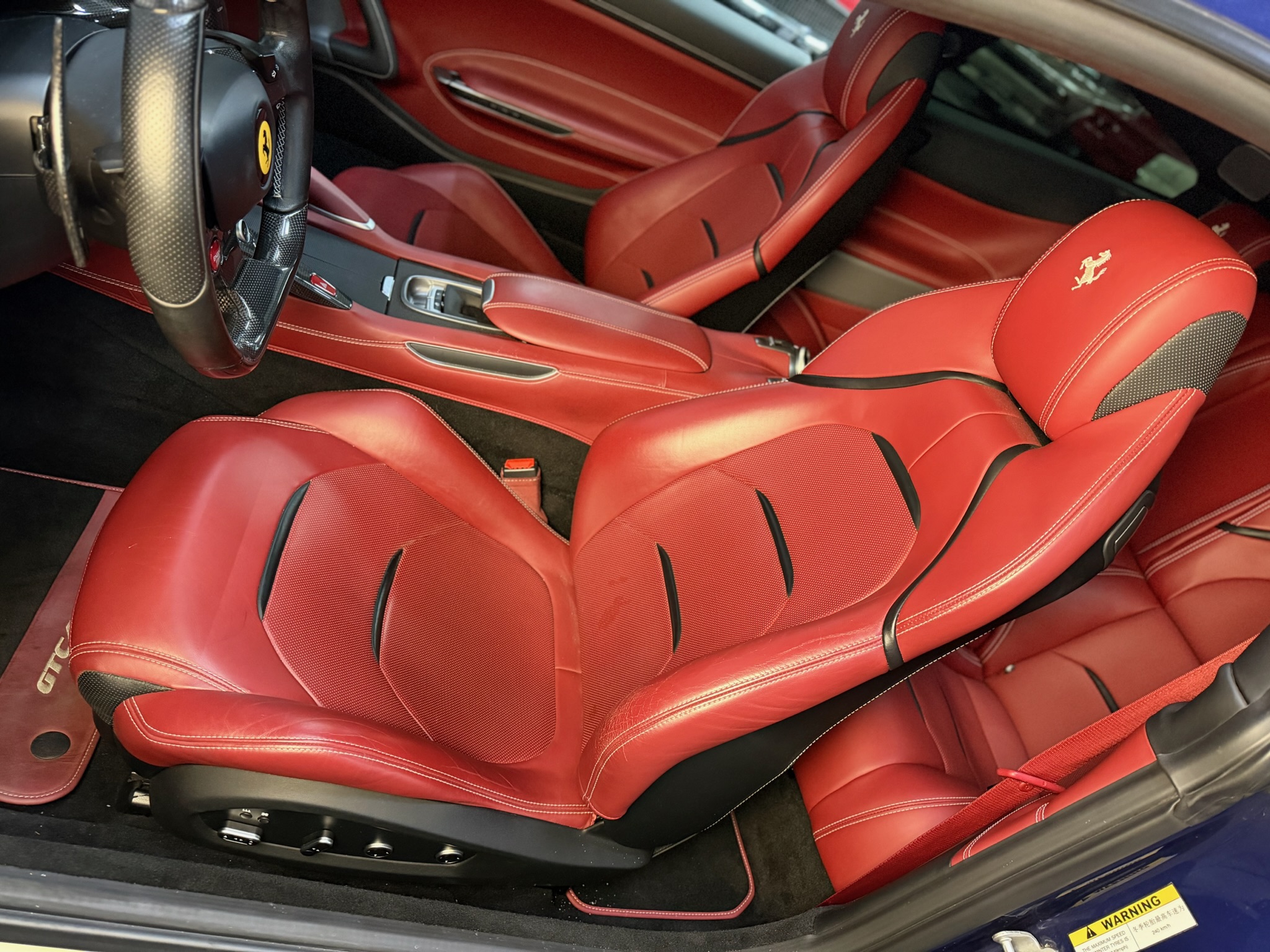 
								Ferrari GTC4Lusso 2. Hand Ferrari Scheckheft inkl. MwSt. full									