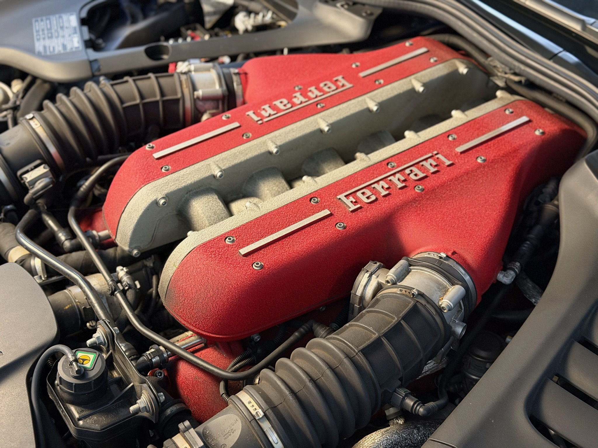 
								Ferrari GTC4Lusso 2. Hand Ferrari Scheckheft inkl. MwSt. full									