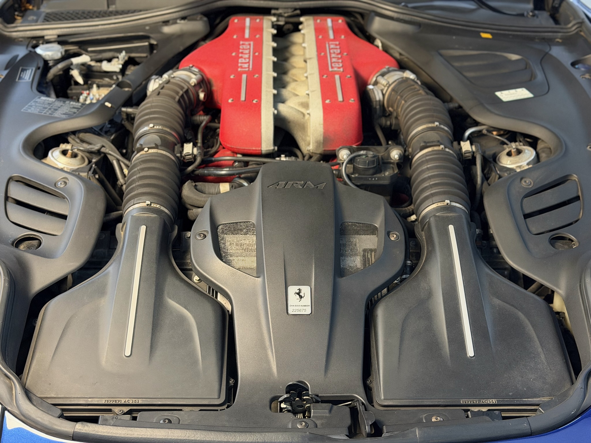 
								Ferrari GTC4Lusso 2. Hand Ferrari Scheckheft inkl. MwSt. full									