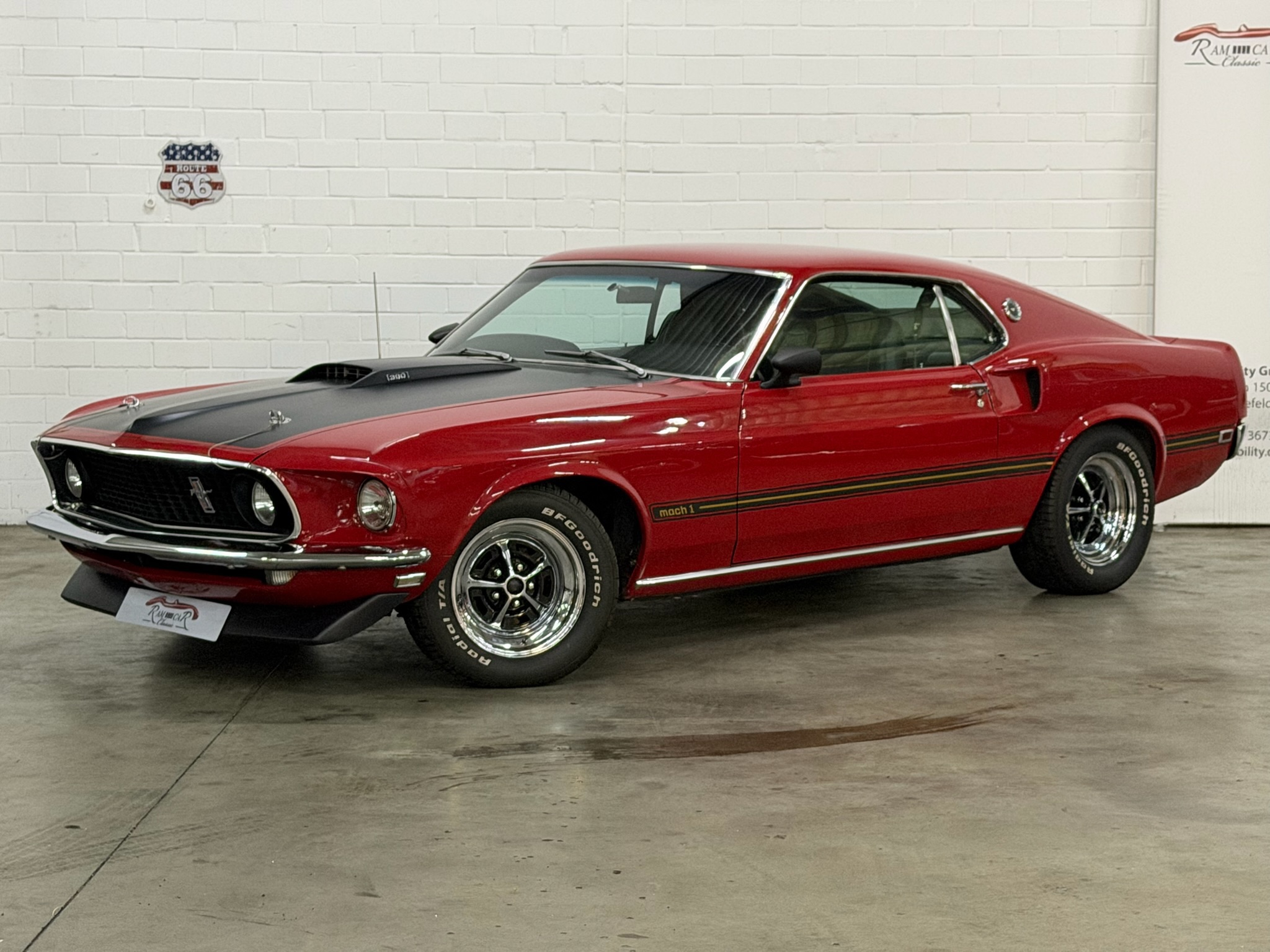 
								FORD MUSTANG FASTBACK 390 MACH1 S-CODE full									