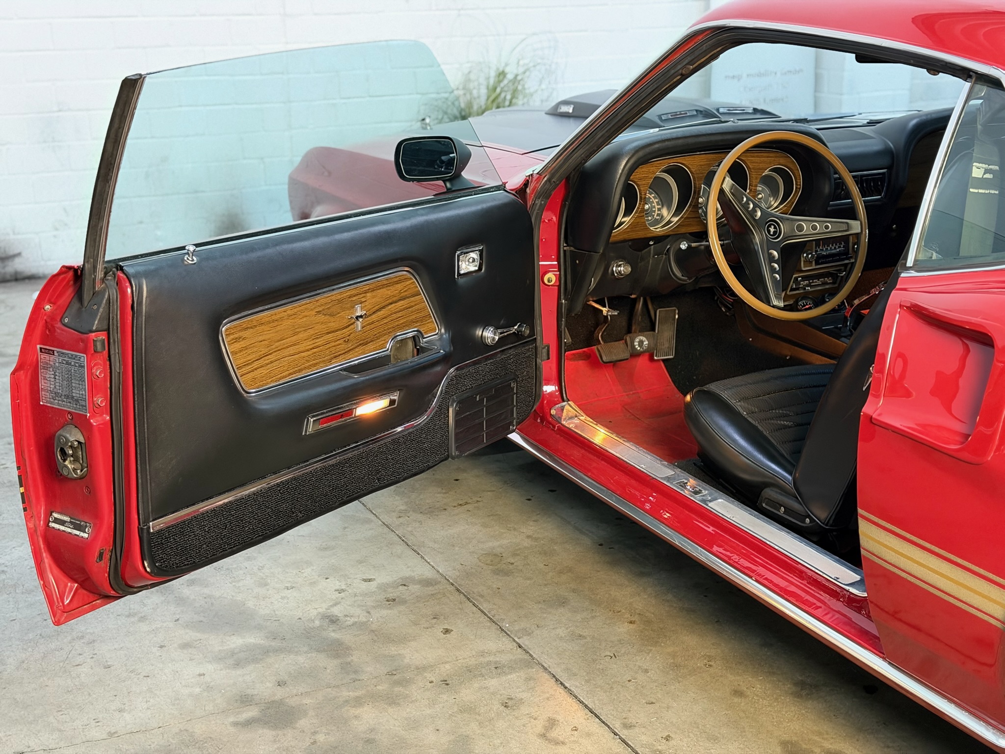 
								FORD MUSTANG FASTBACK 390 MACH1 S-CODE full									