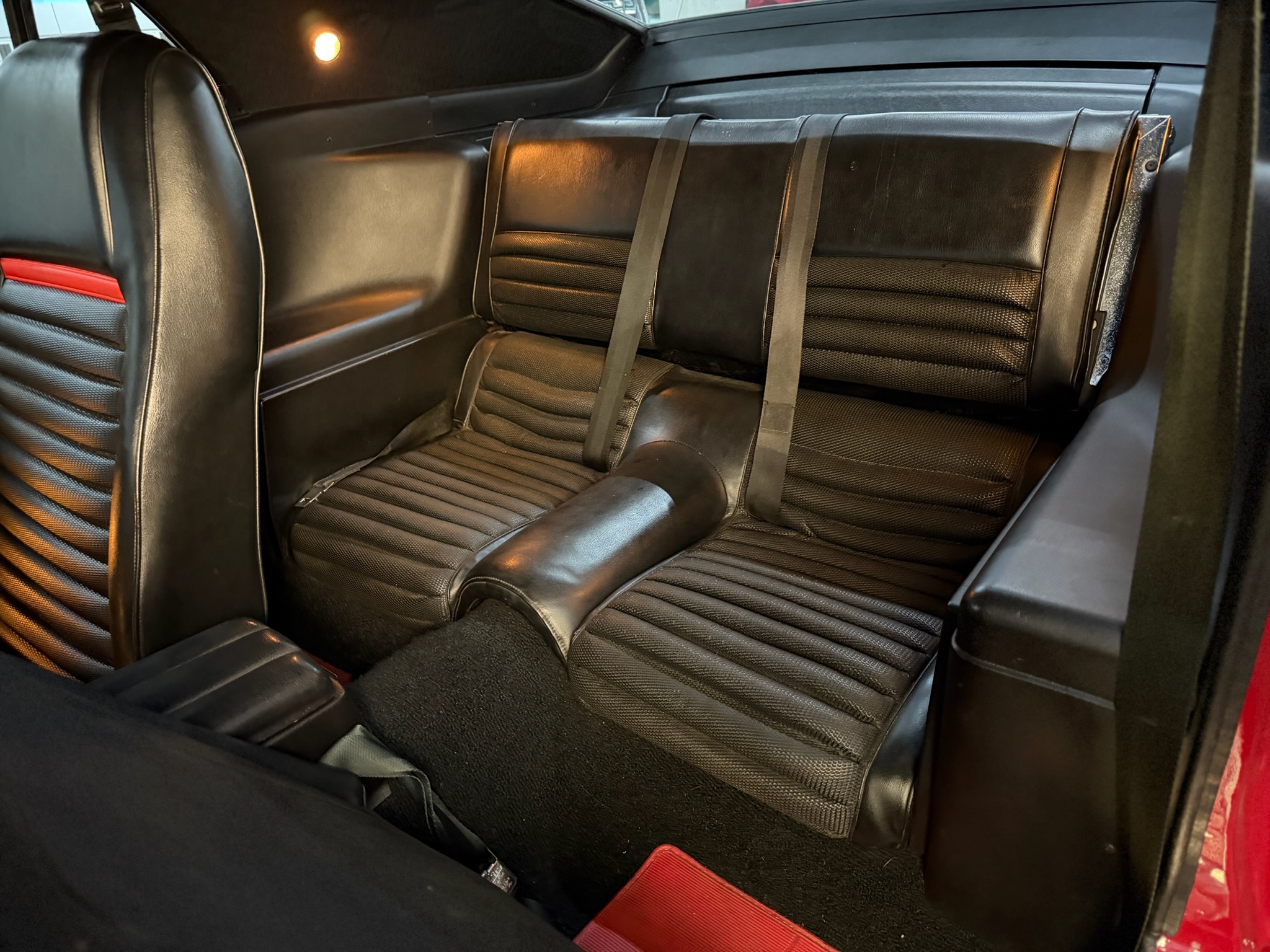 
								FORD MUSTANG FASTBACK 390 MACH1 S-CODE full									