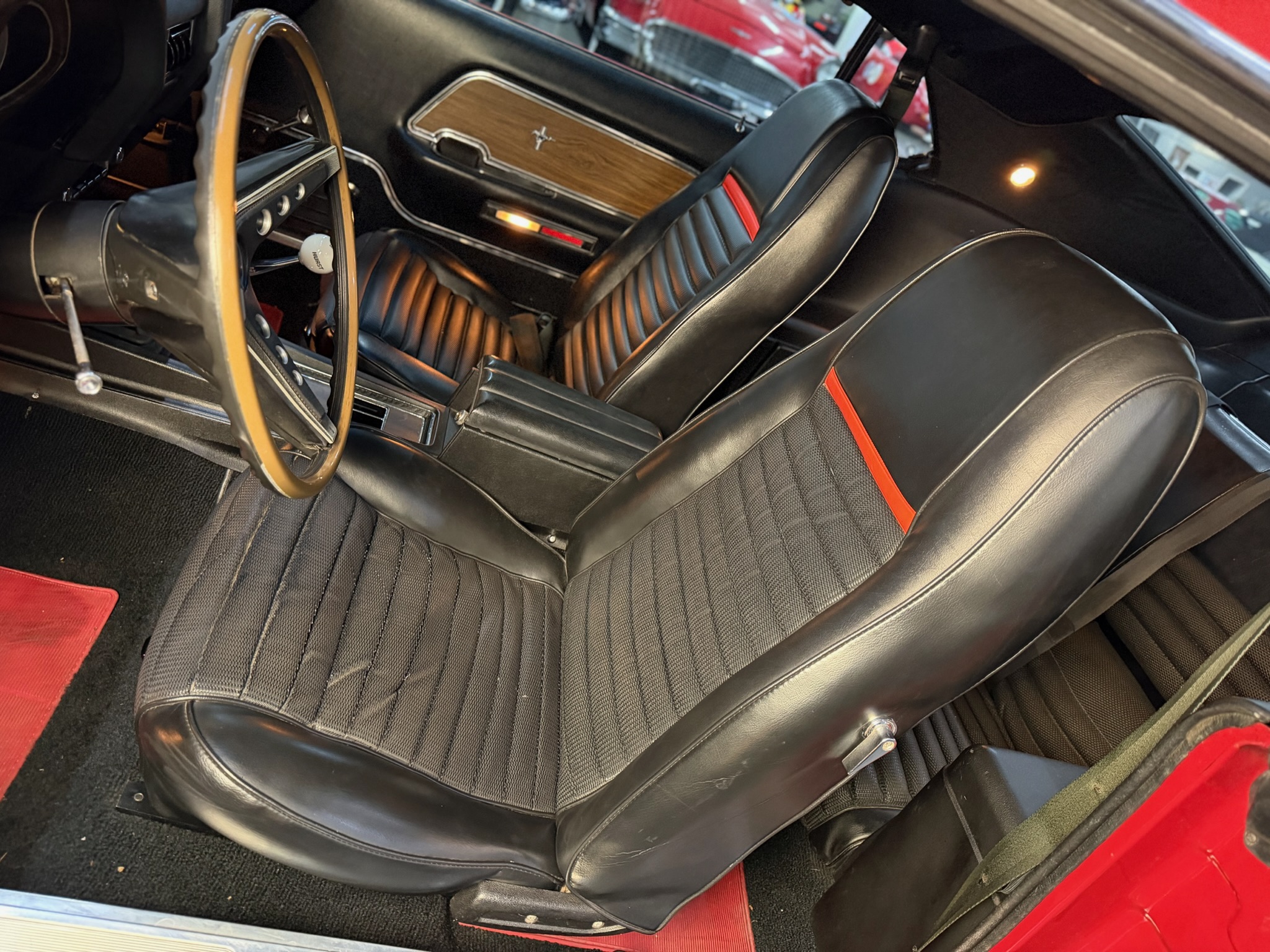 
								FORD MUSTANG FASTBACK 390 MACH1 S-CODE full									