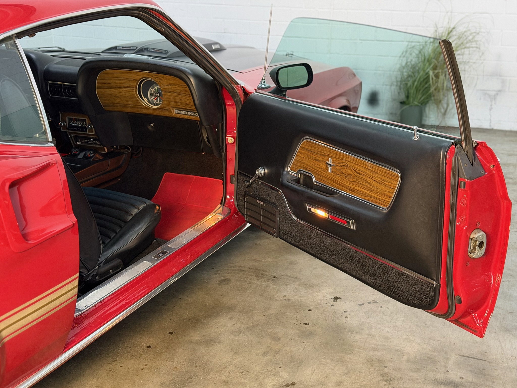 
								FORD MUSTANG FASTBACK 390 MACH1 S-CODE full									