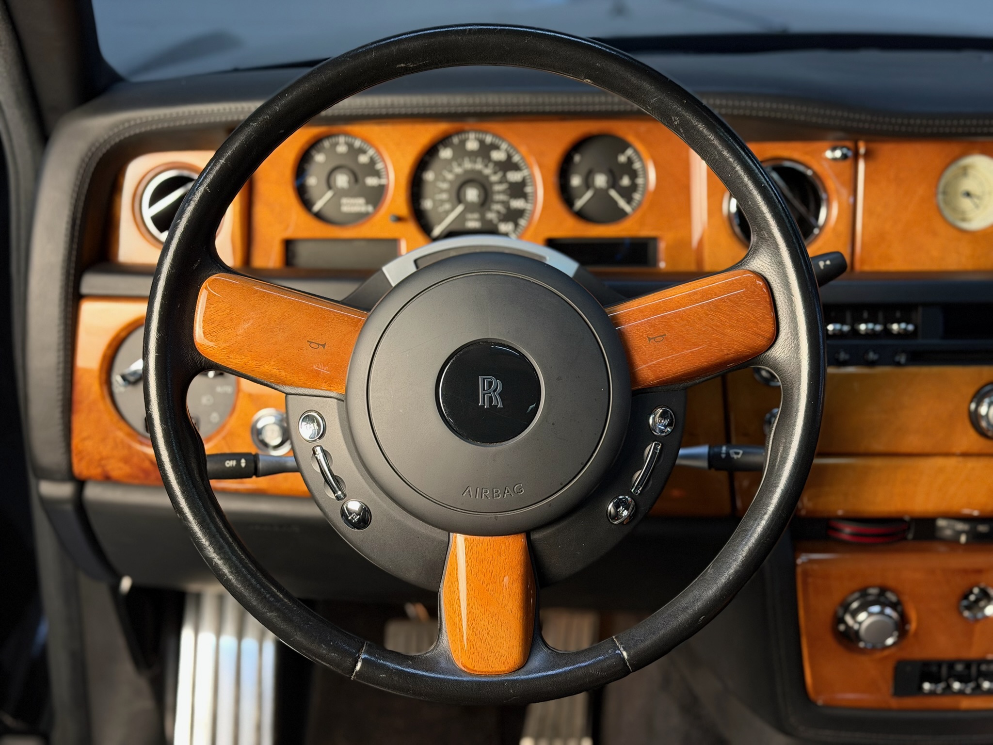 
								Rolls-Royce Phantom full									