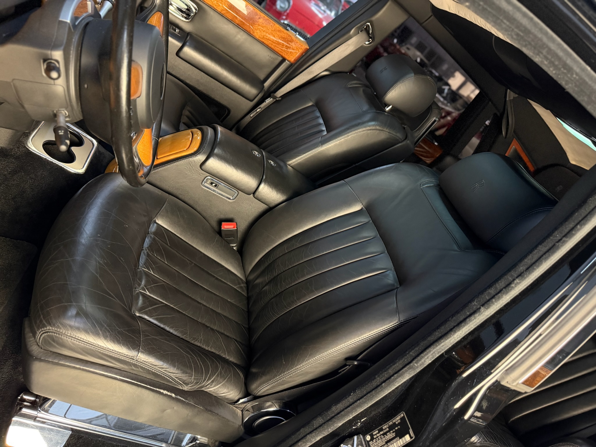 
								Rolls-Royce Phantom full									