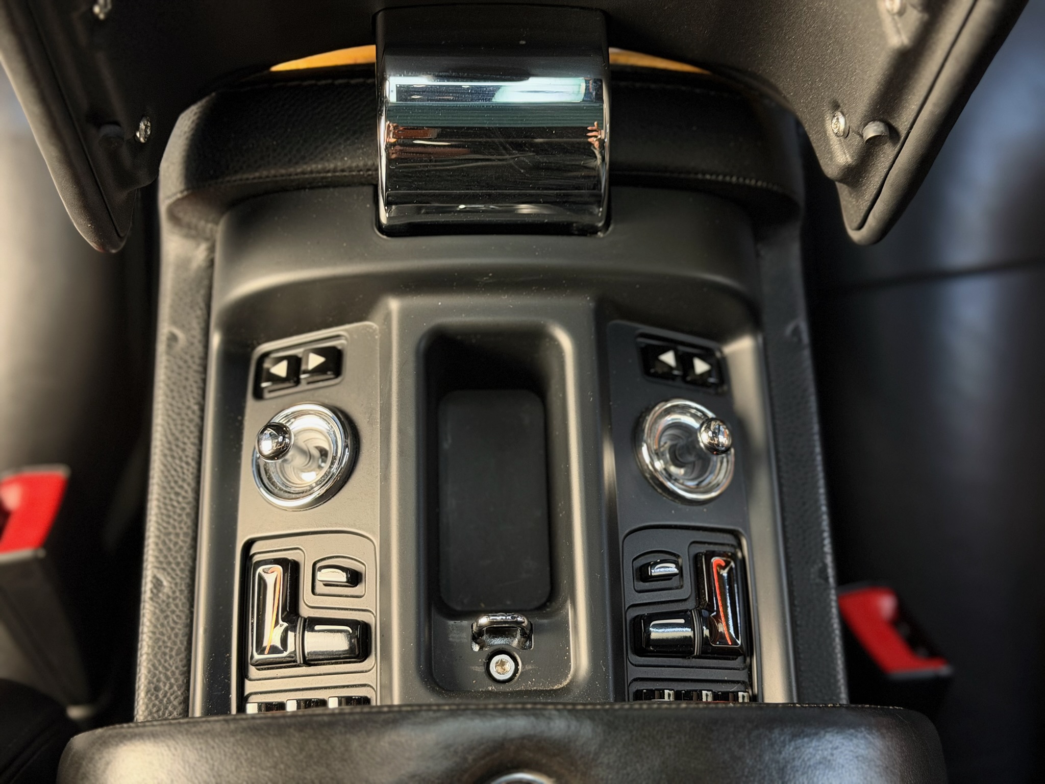 
								Rolls-Royce Phantom full									