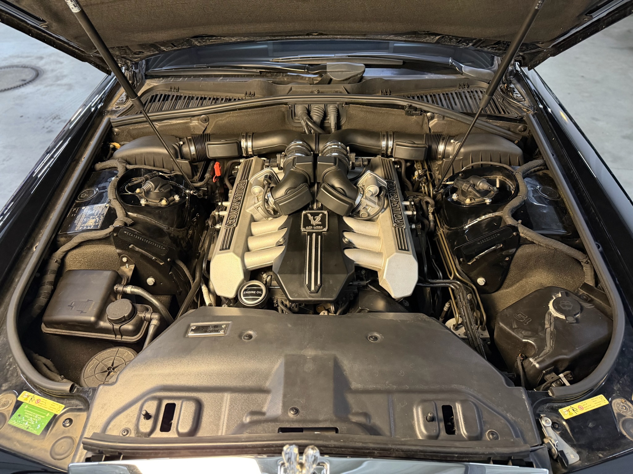 
								Rolls-Royce Phantom full									