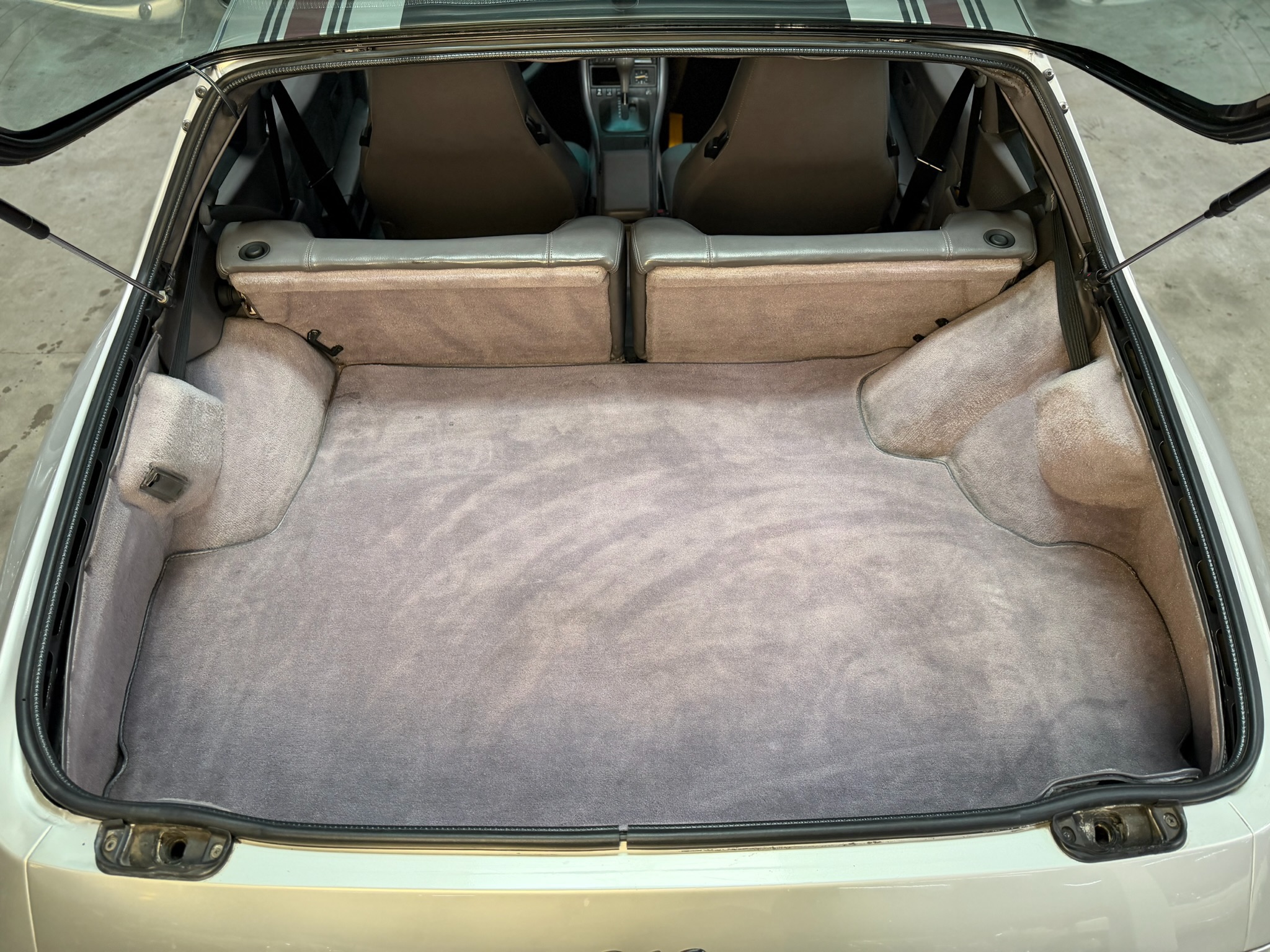 
								Porsche 968 Automatik – Japan-Import – Frischer TÜV & Service full									