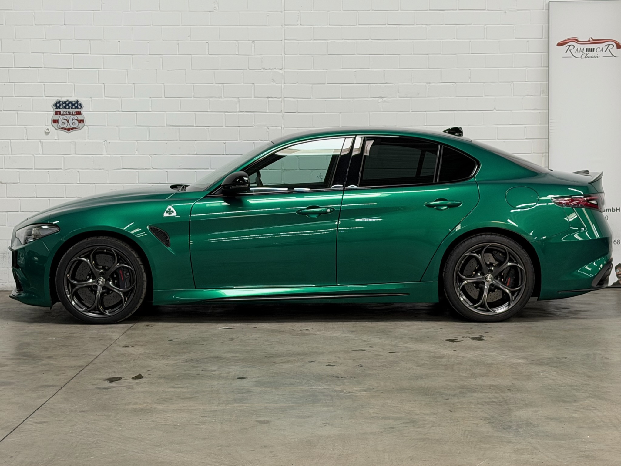 
								Alfa Romeo Giulia 2.9 V6 Bi-Turbo AT8 Quadrifoglio inkl. MwSt full									