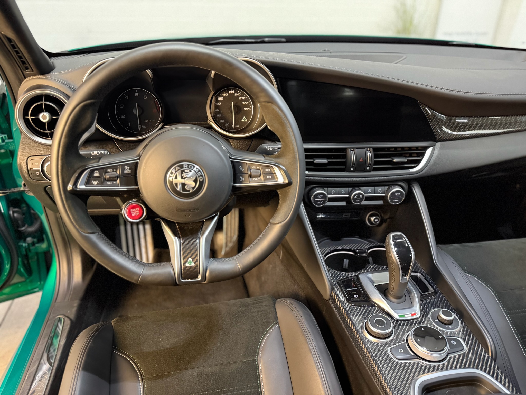 
								Alfa Romeo Giulia 2.9 V6 Bi-Turbo AT8 Quadrifoglio inkl. MwSt full									