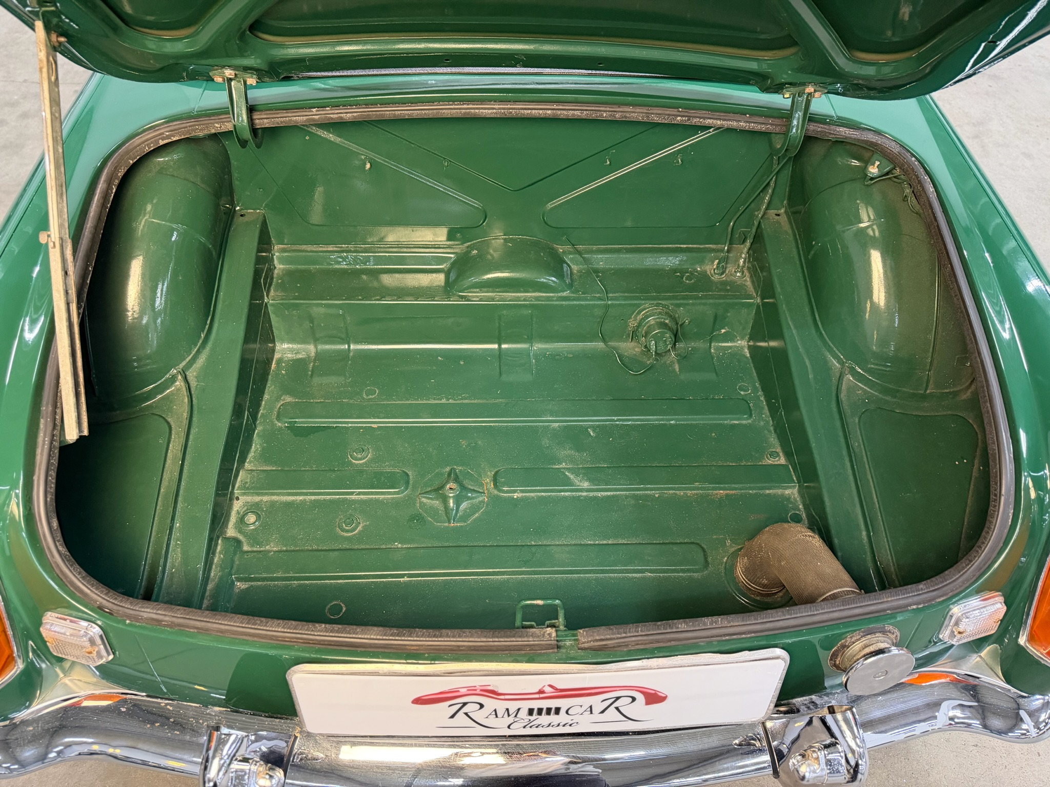 
								MG MGB Roadster Chrom-Paket – Frischer TÜV & Inspektion full									