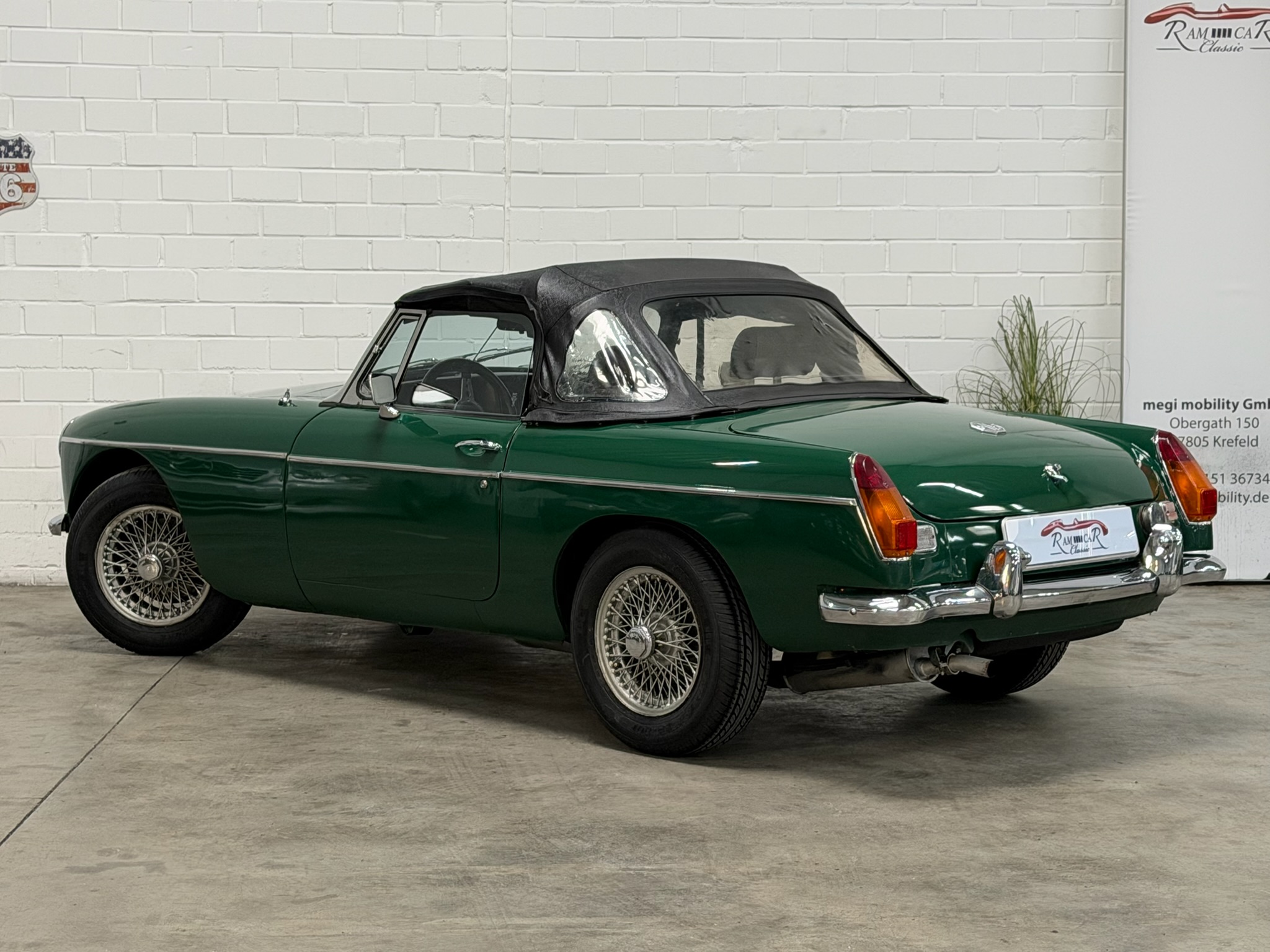 
								MG MGB Roadster Chrom-Paket – Frischer TÜV & Inspektion full									
