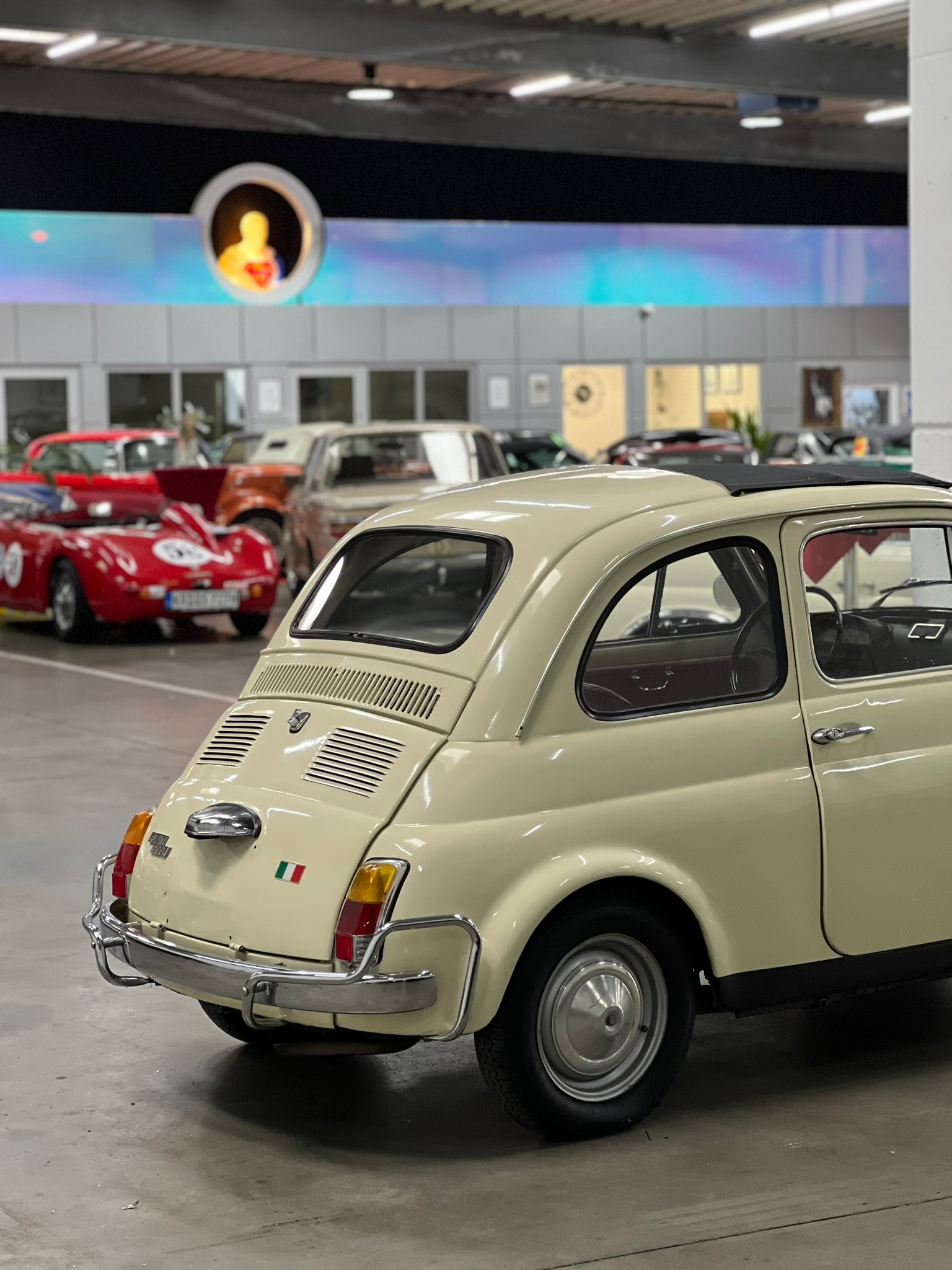 
								Fiat 500 Lusso mit Faltdach, TÜV neu full									