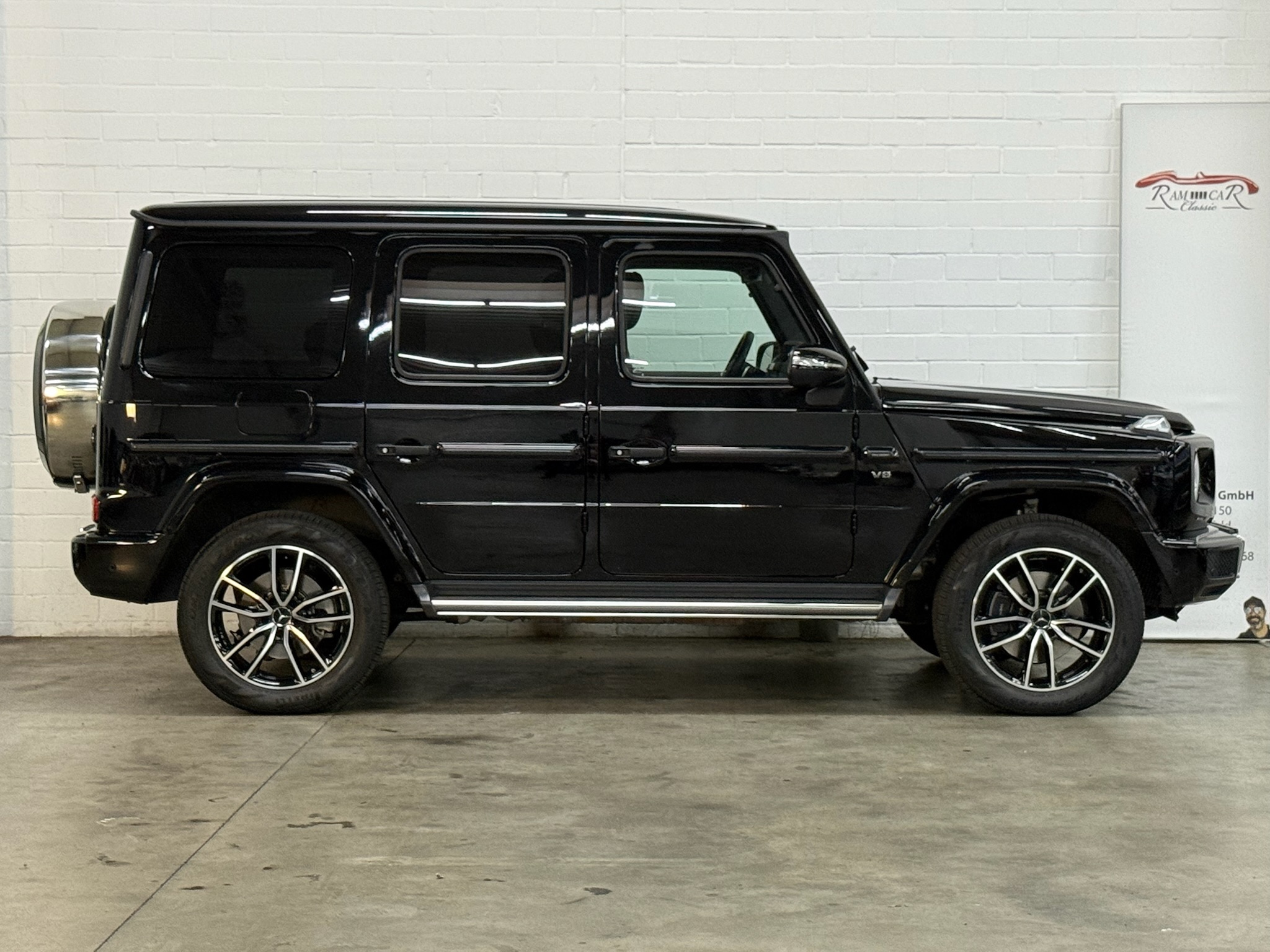 
								Mercedes-Benz G 500 G 500 Final Edition Black (463.260) full									