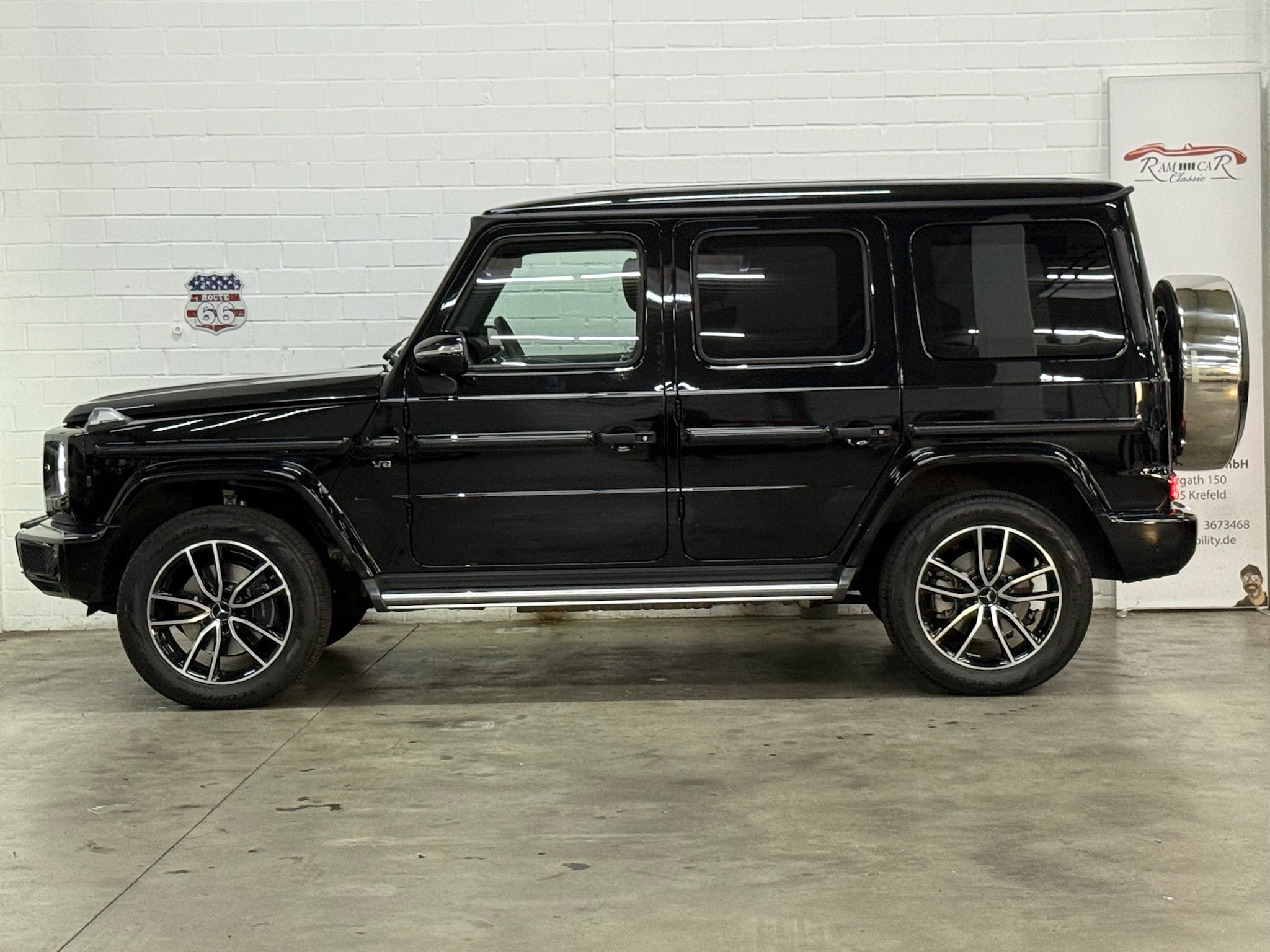 
								Mercedes-Benz G 500 G 500 Final Edition Black (463.260) full									