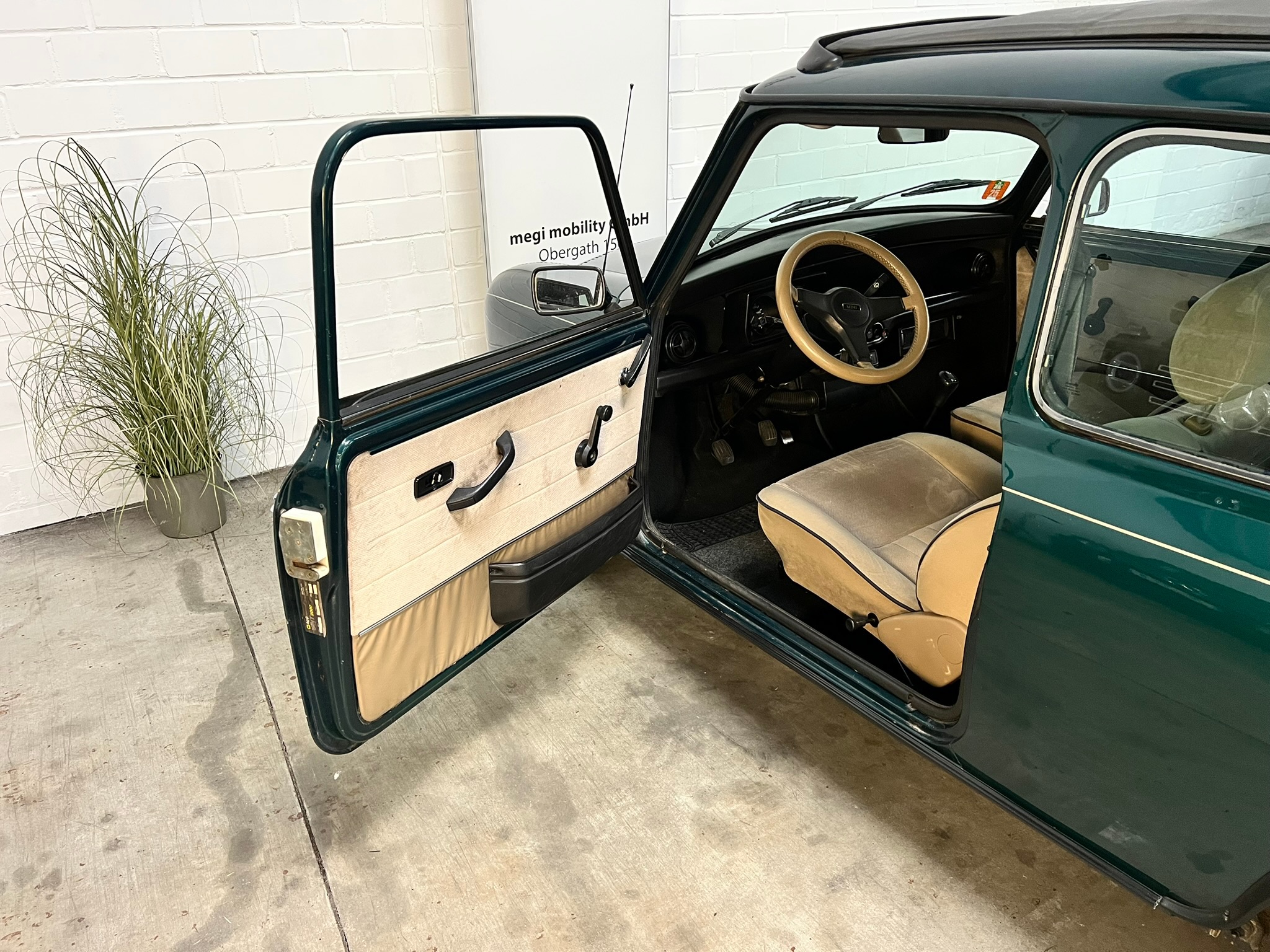 
								Mini Cooper British Open TÜV & Inspektion neu full									