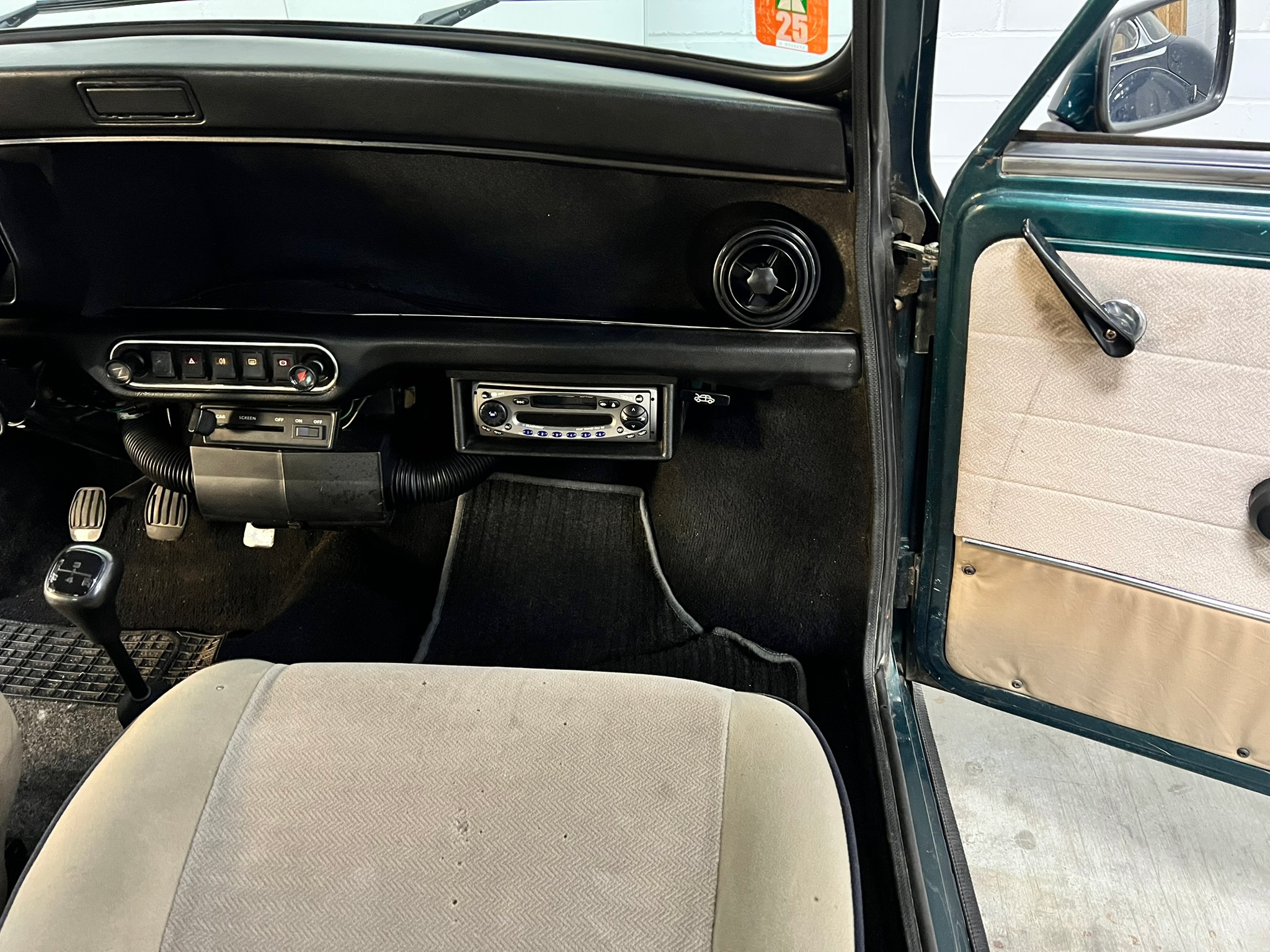 
								Mini Cooper British Open TÜV & Inspektion neu full									