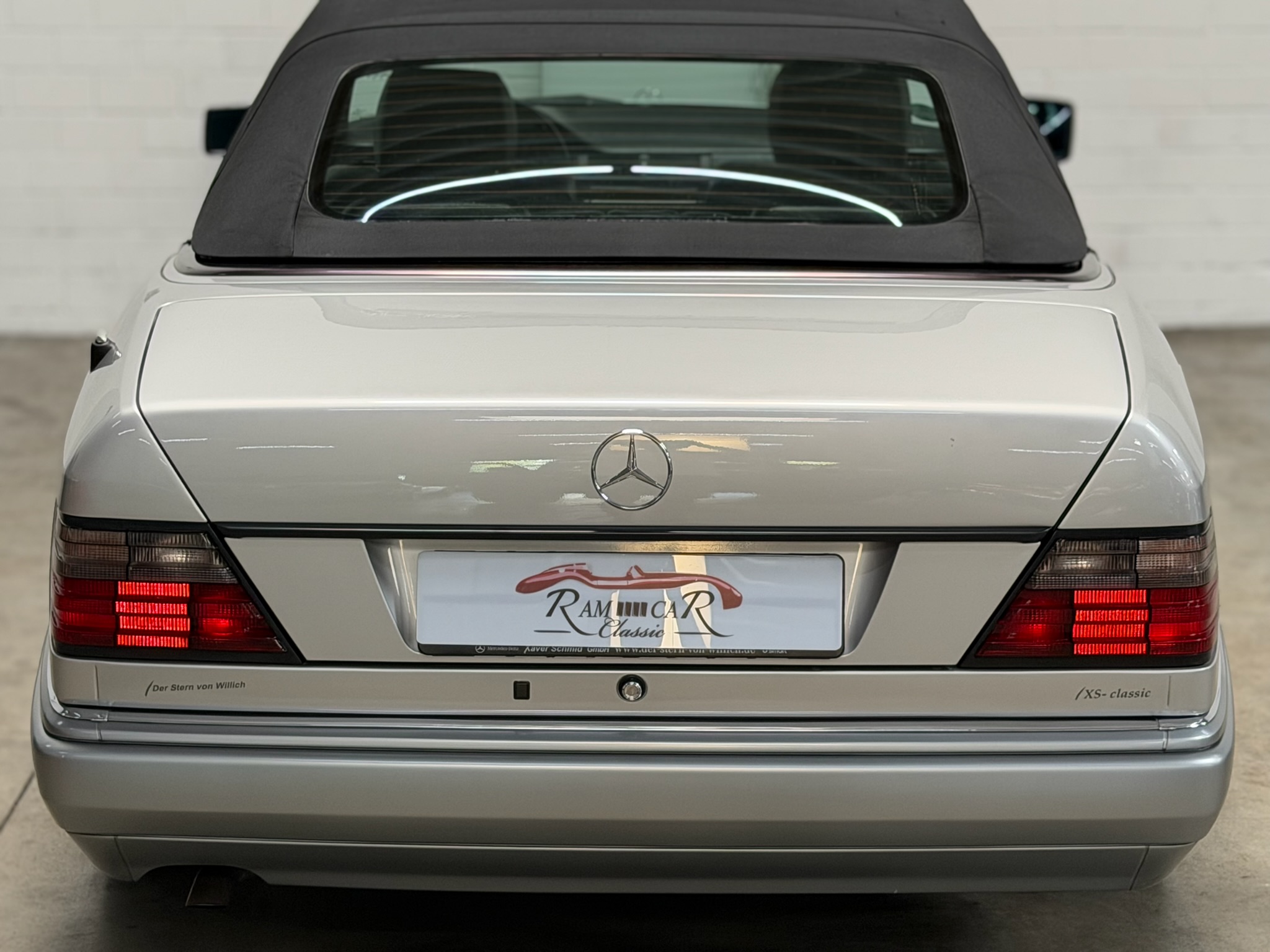 
								Mercedes-Benz E 200 Cabriolet (W124) – Originalzustand – Sammlerfahrzeug full									