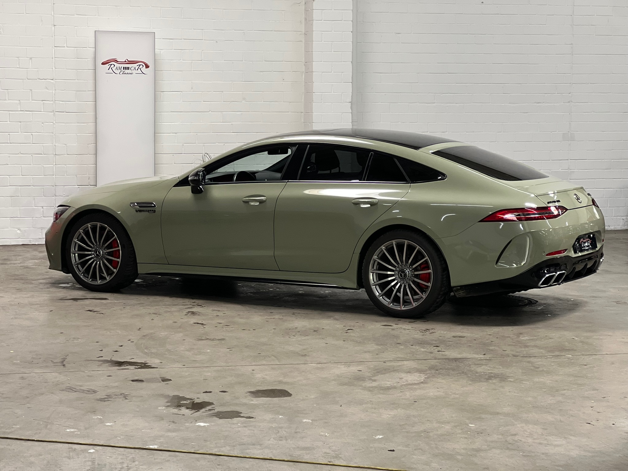 
								Mercedes-Benz AMG GT 63 4Matic Coupe AMG Speedshift MCT 9G full									