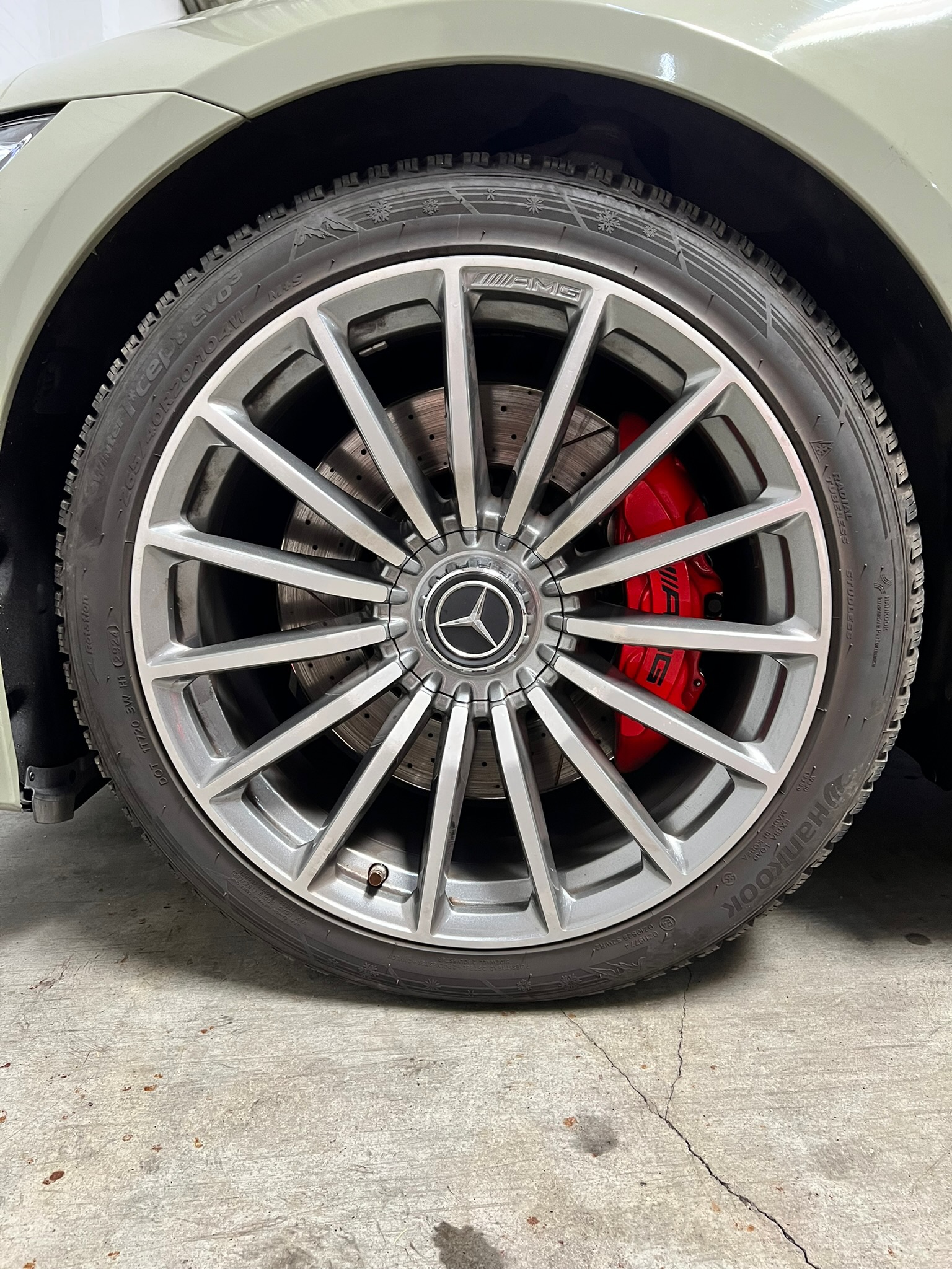 
								Mercedes-Benz AMG GT 63 4Matic Coupe AMG Speedshift MCT 9G full									