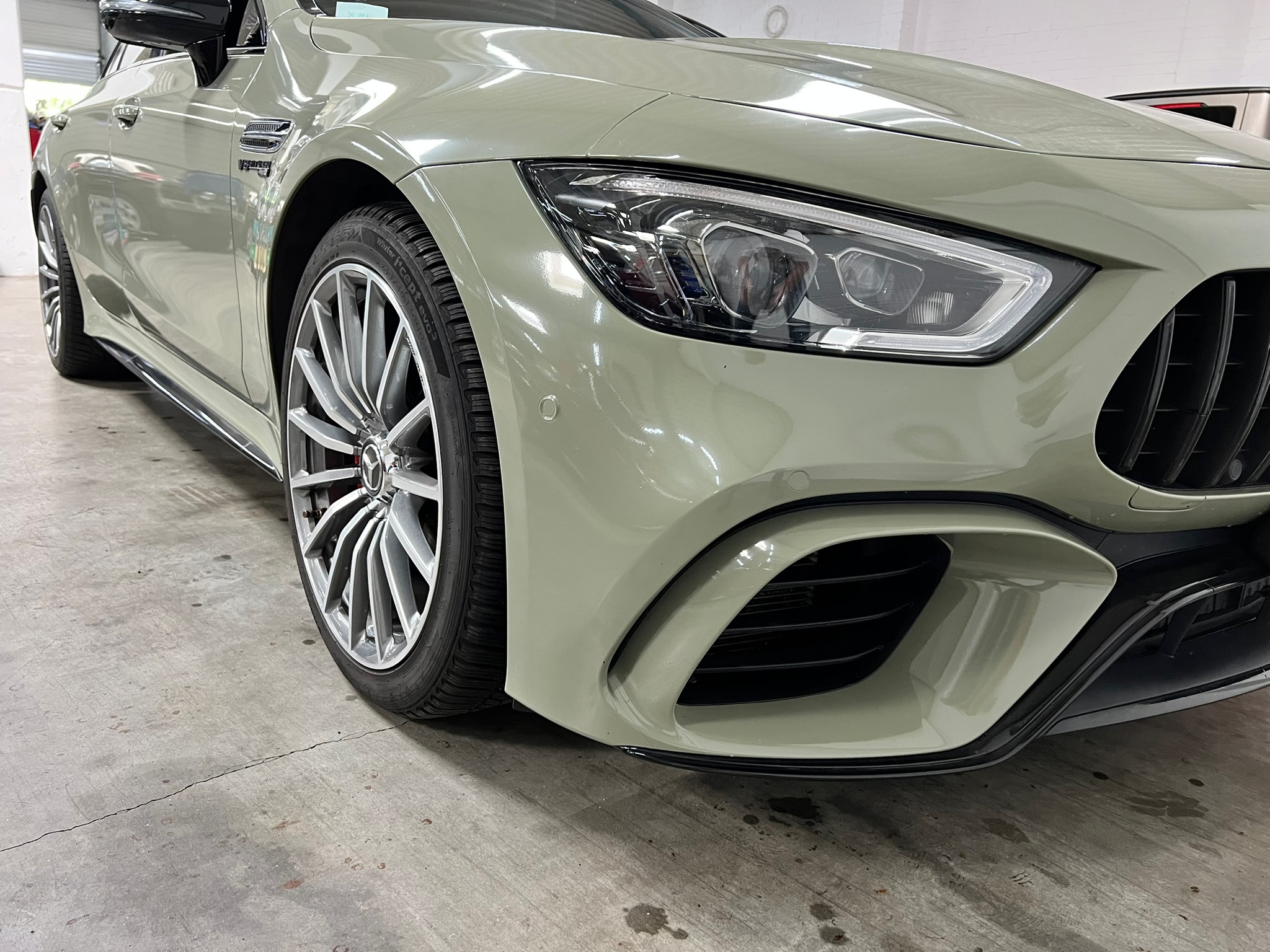 
								Mercedes-Benz AMG GT 63 4Matic Coupe AMG Speedshift MCT 9G full									